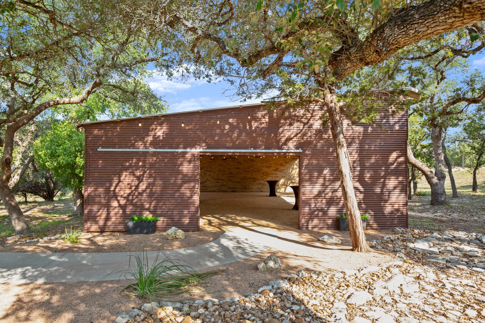 601 Sandy Point RD, Wimberley