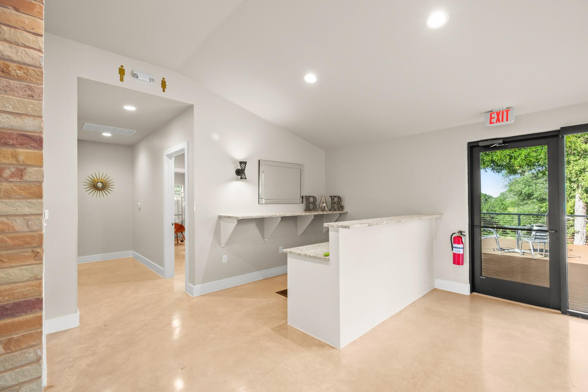 601 Sandy Point RD, Wimberley