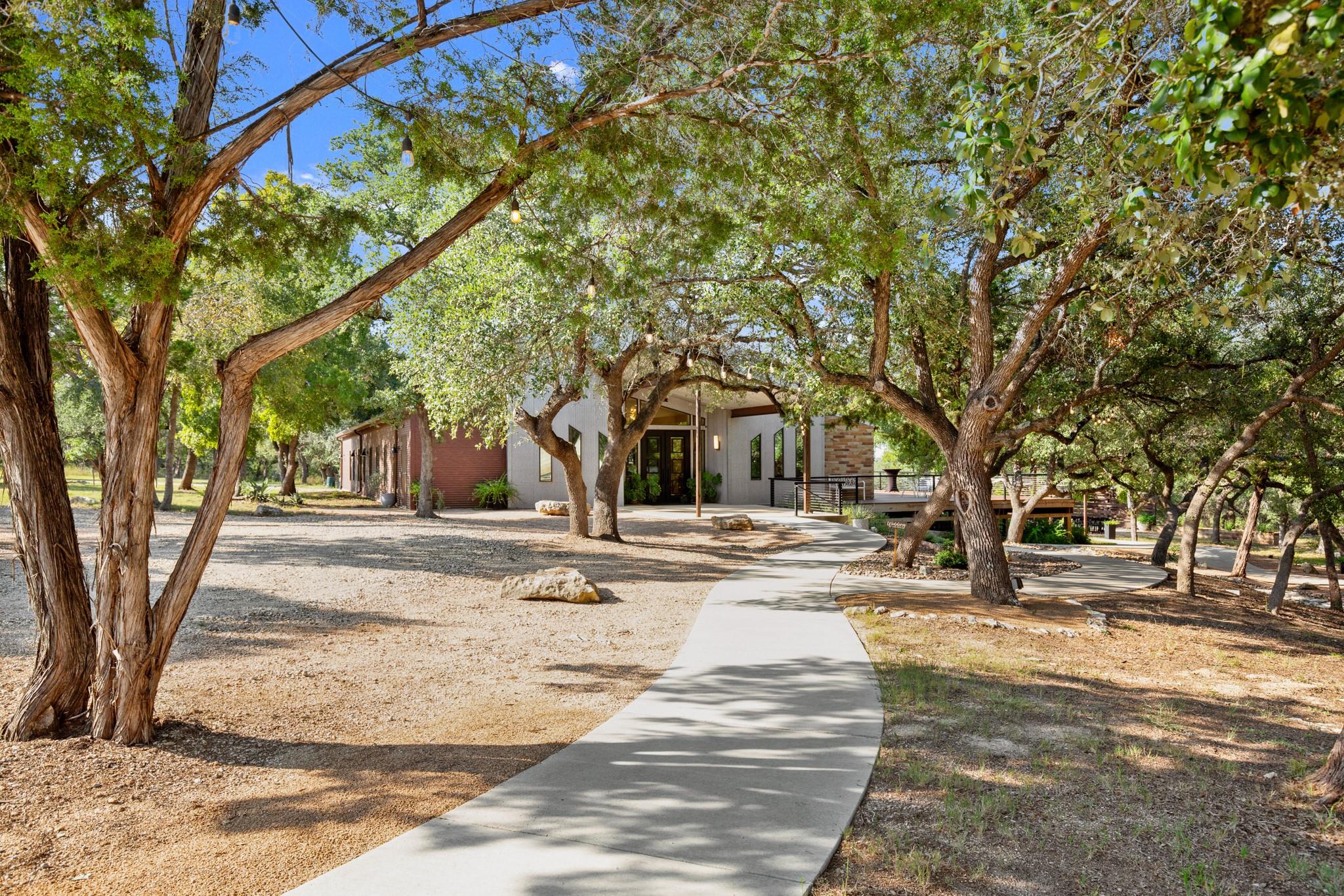 601 Sandy Point RD, Wimberley
