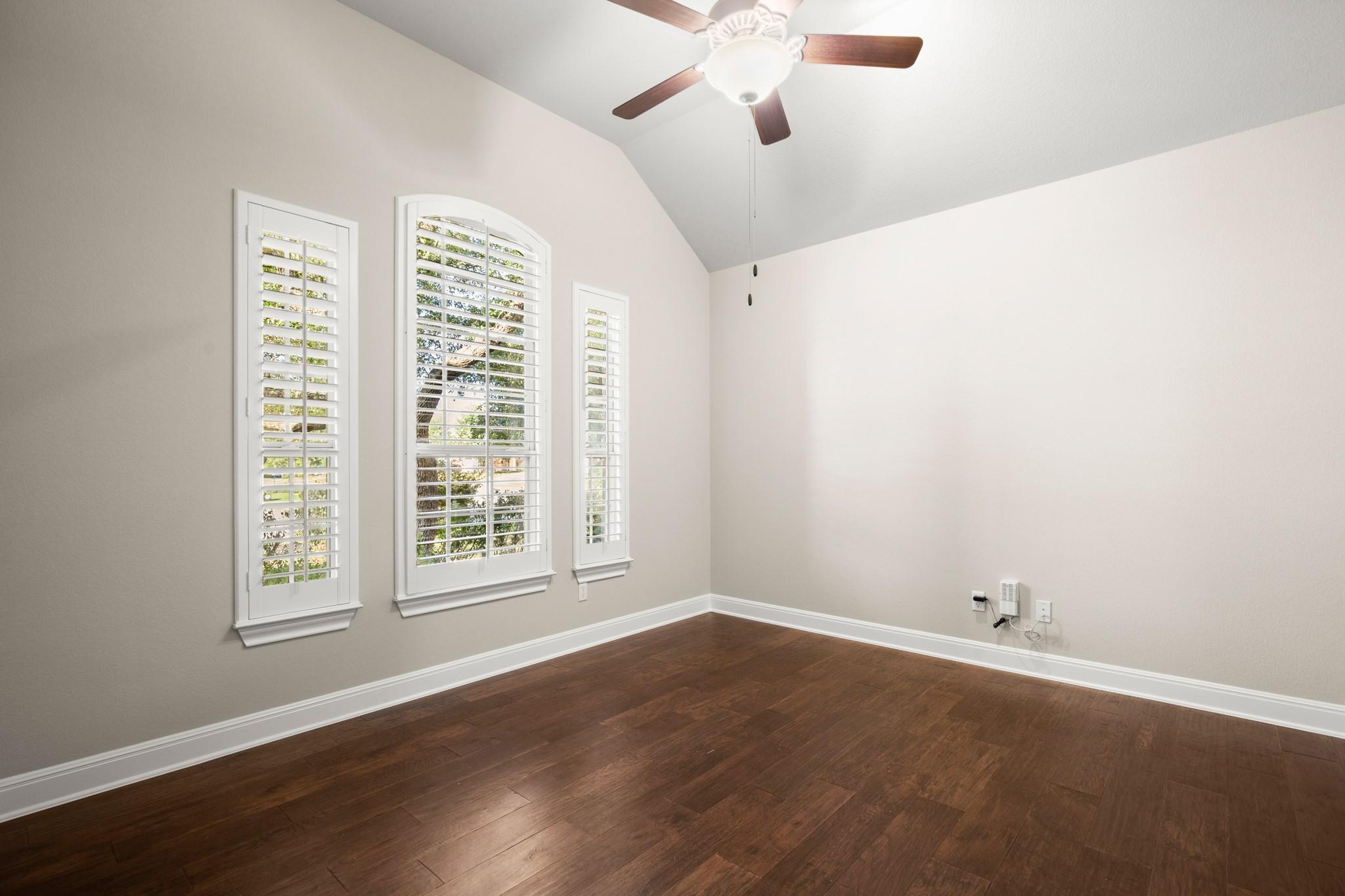 2233 Yaupon Range DR