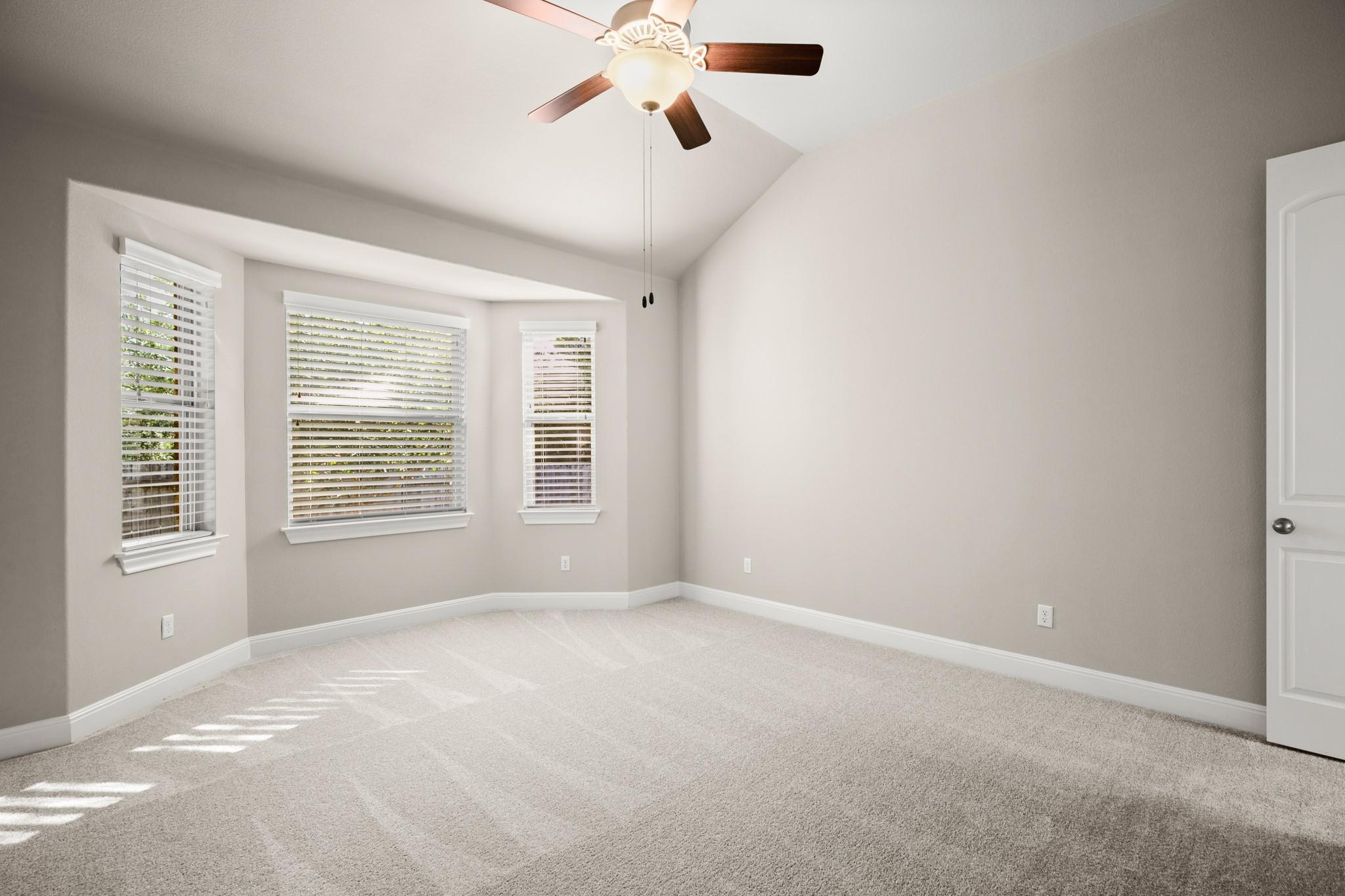 2233 Yaupon Range DR