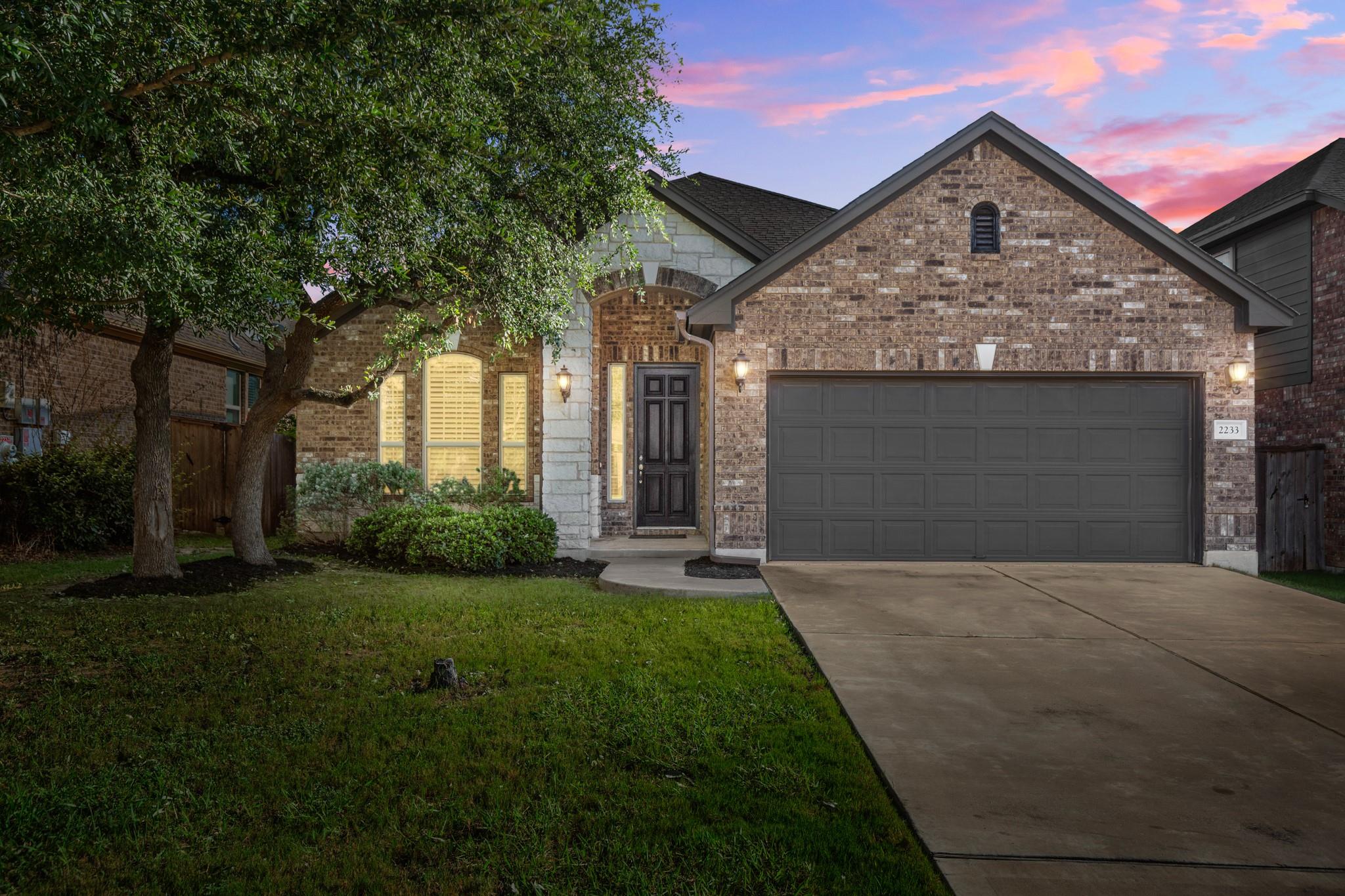 2233 Yaupon Range DR