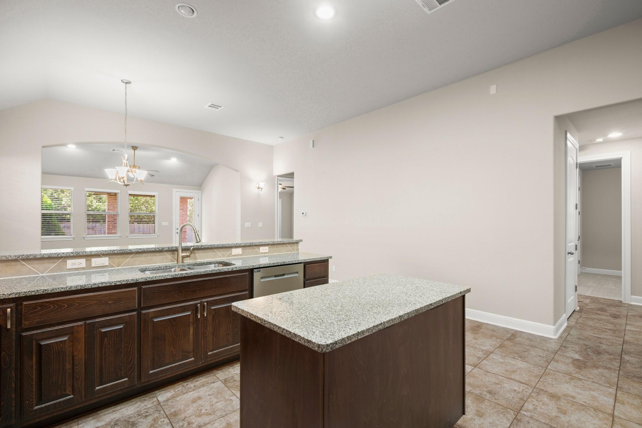 2233 Yaupon Range DR
