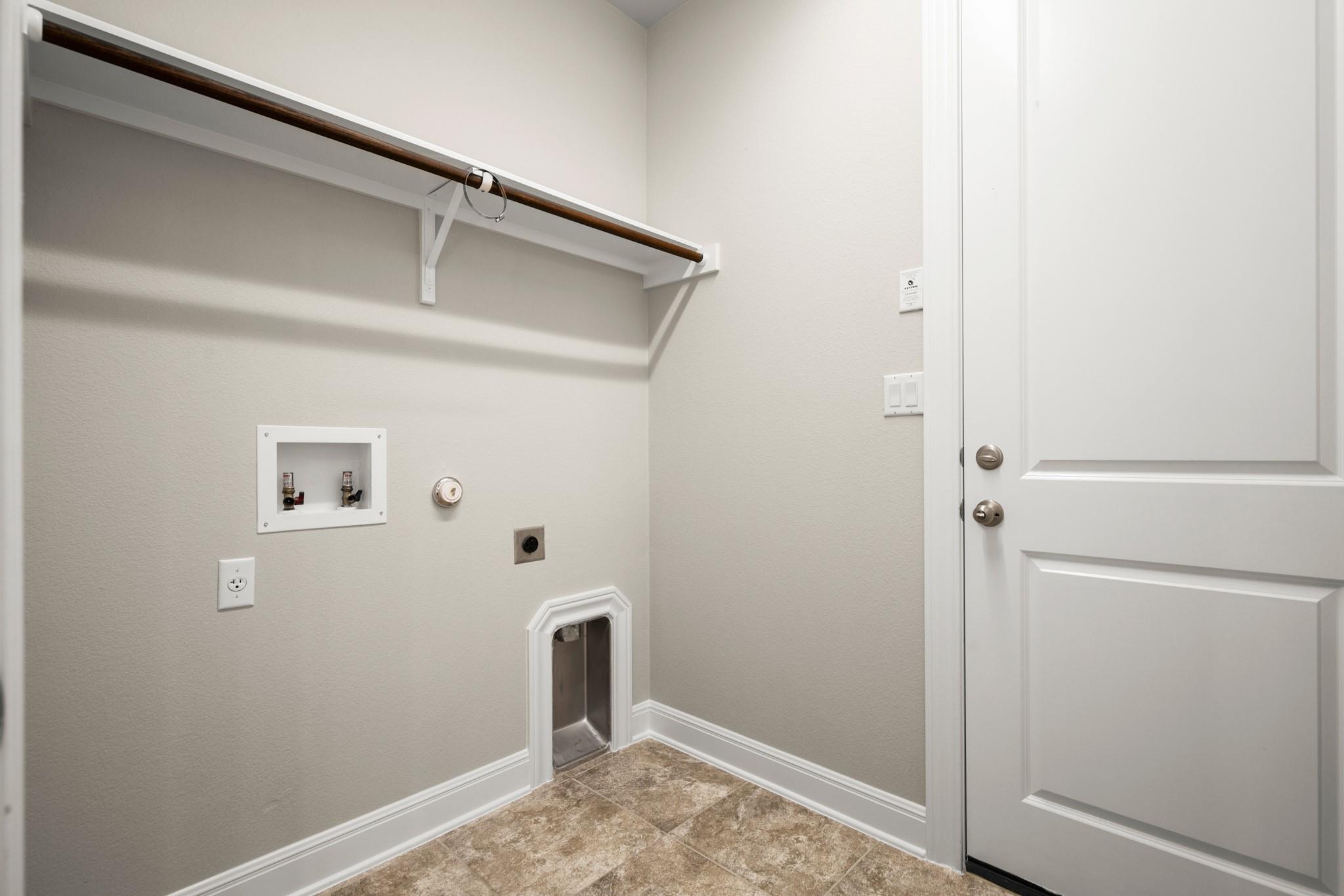 2233 Yaupon Range DR