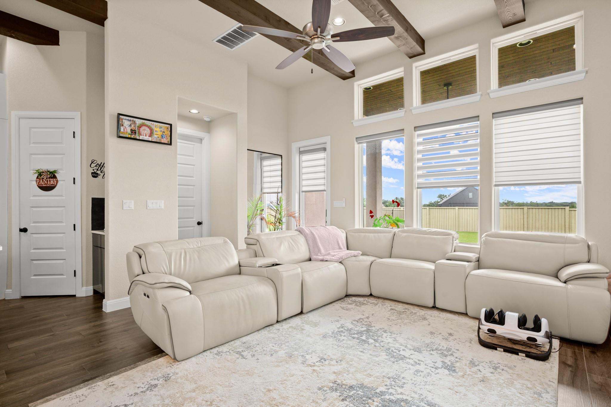 525 Faith DR