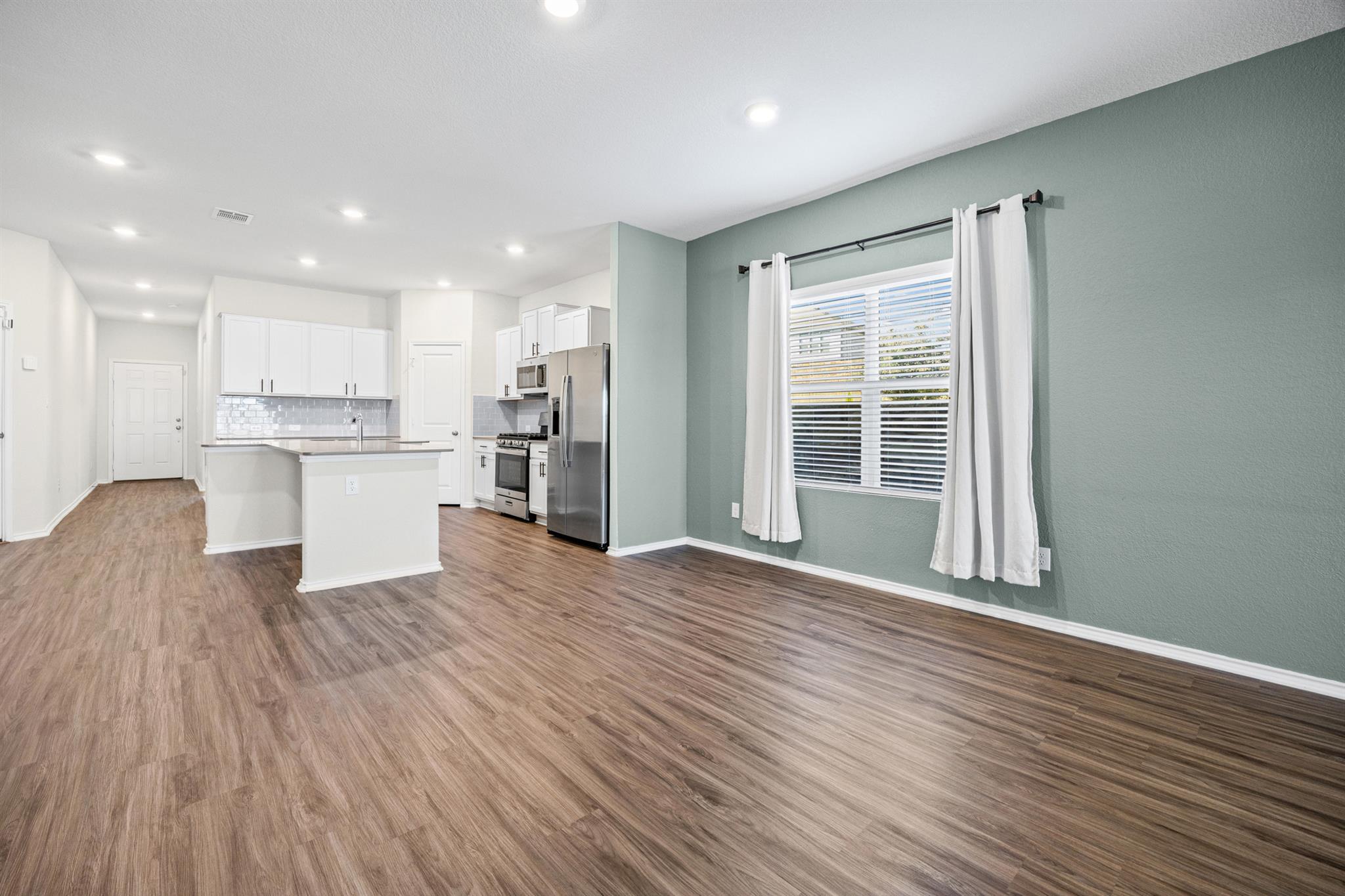 1609 Woolsey WAY