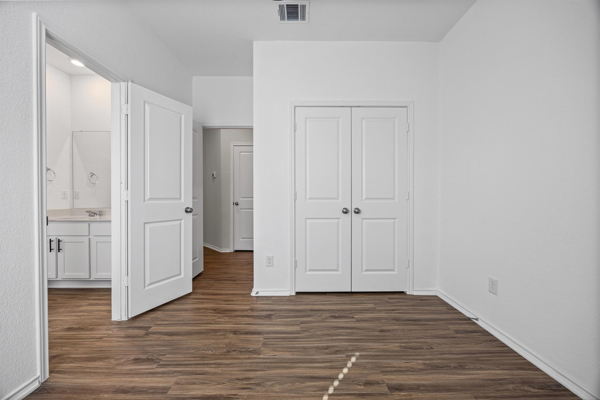 1609 Woolsey WAY
