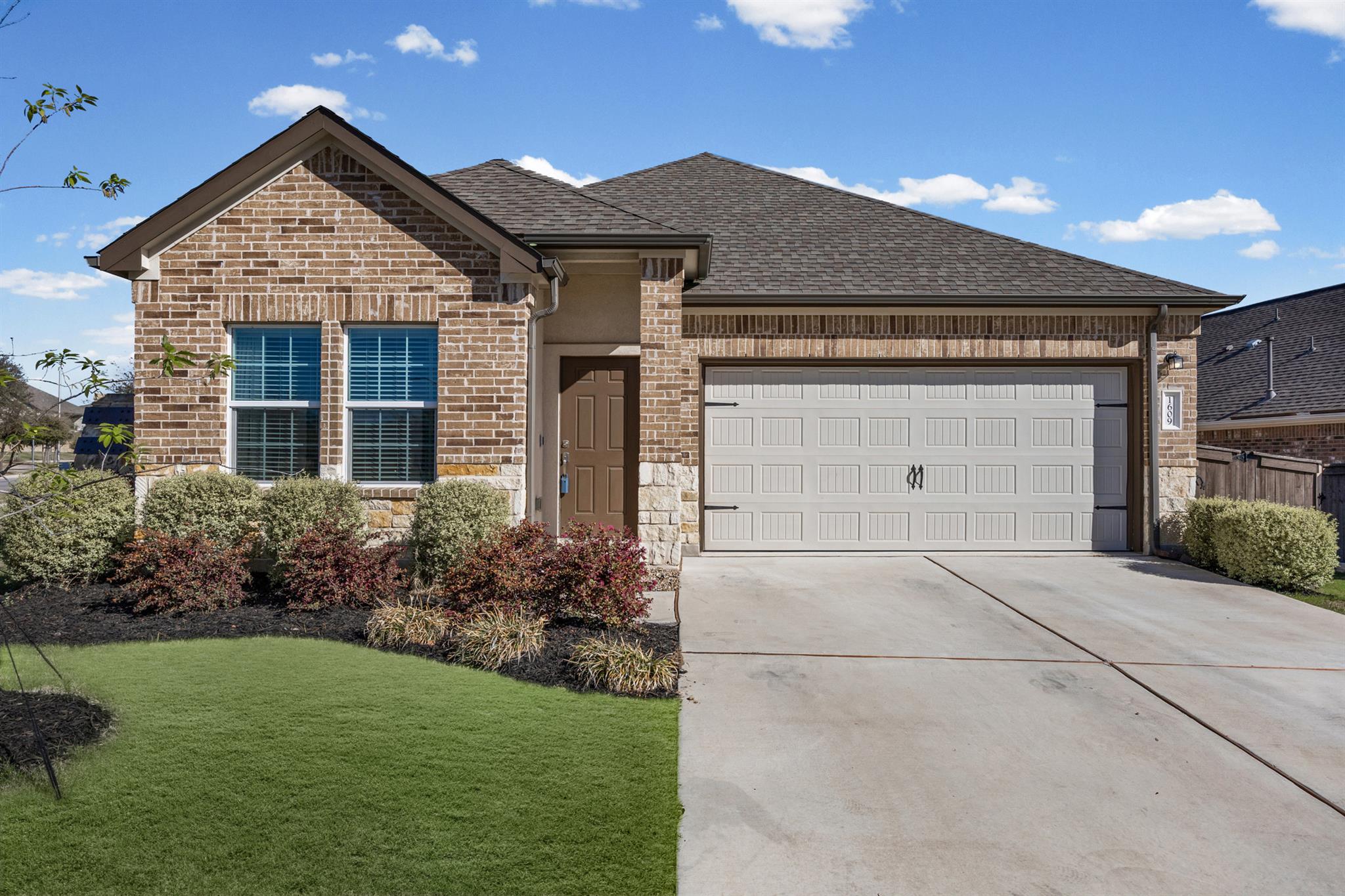 1609 Woolsey WAY