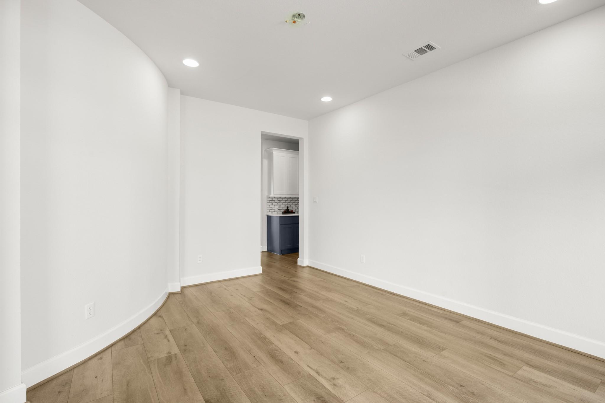 220 Sadaba ST