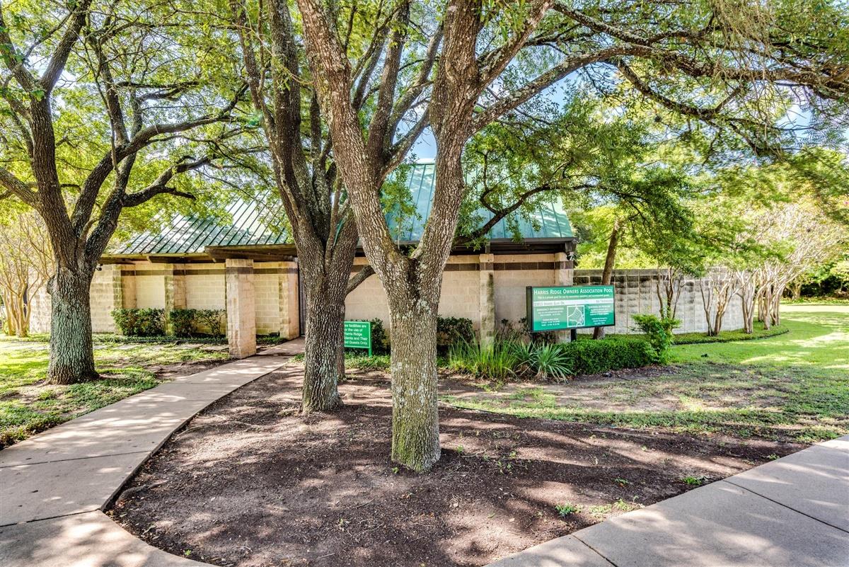 1307 Ambler DR