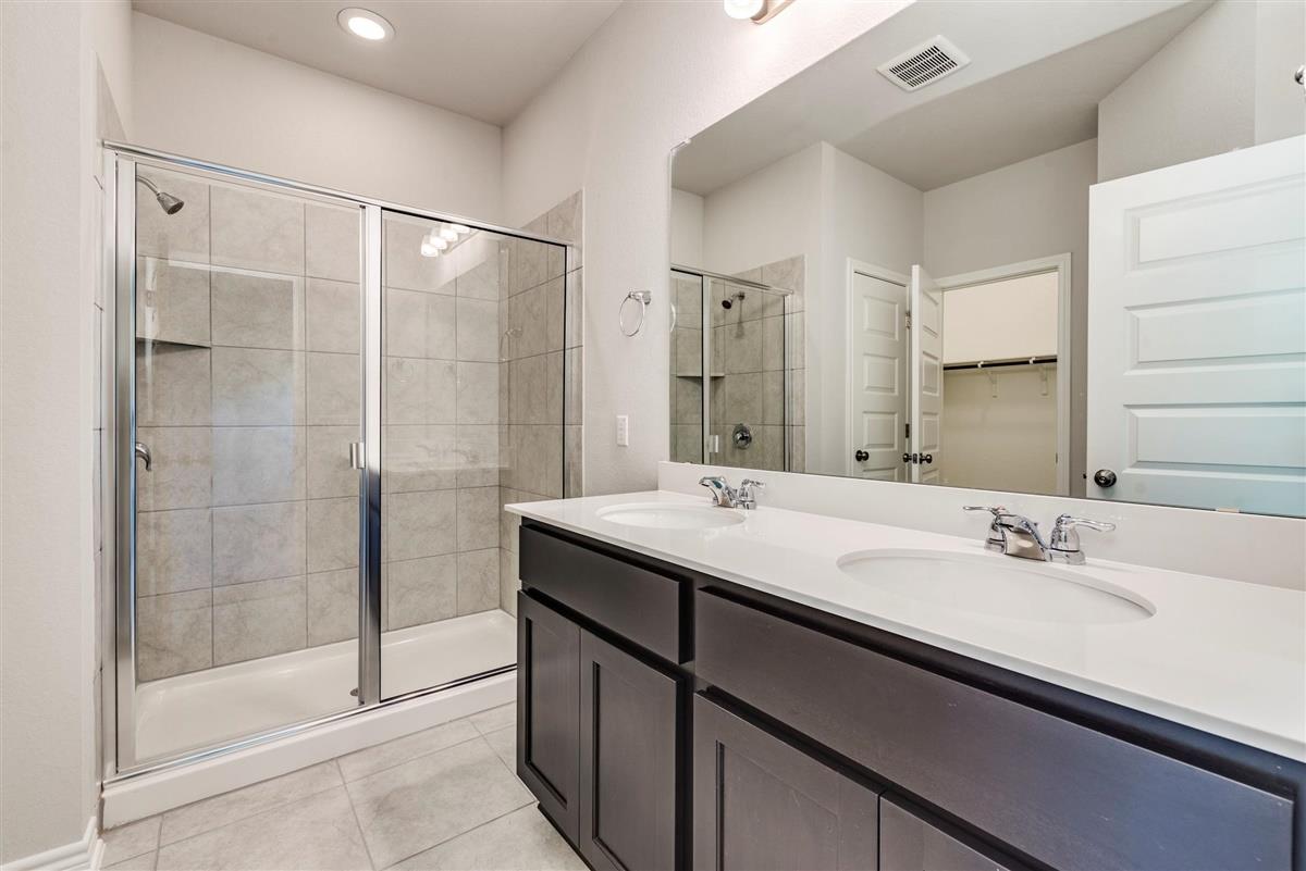 1307 Ambler DR