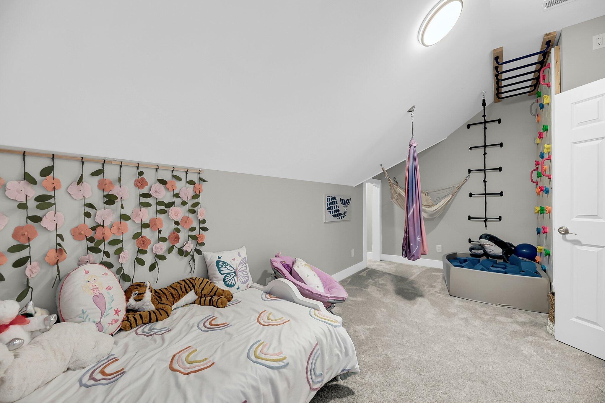 2789 Oak Manor Drive