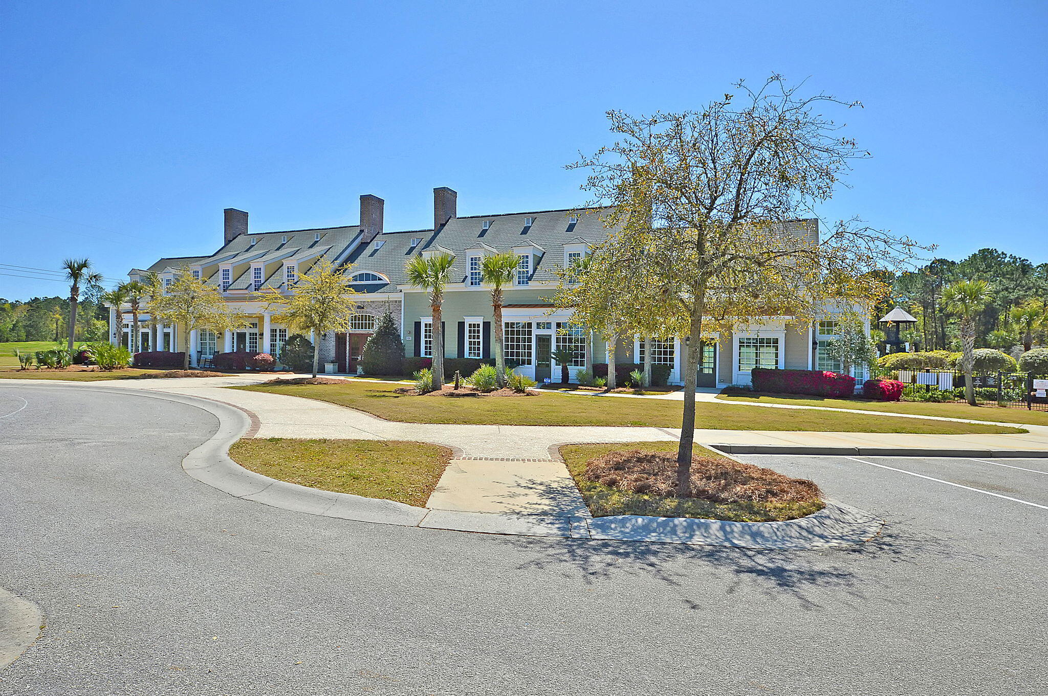 2789 Oak Manor Drive