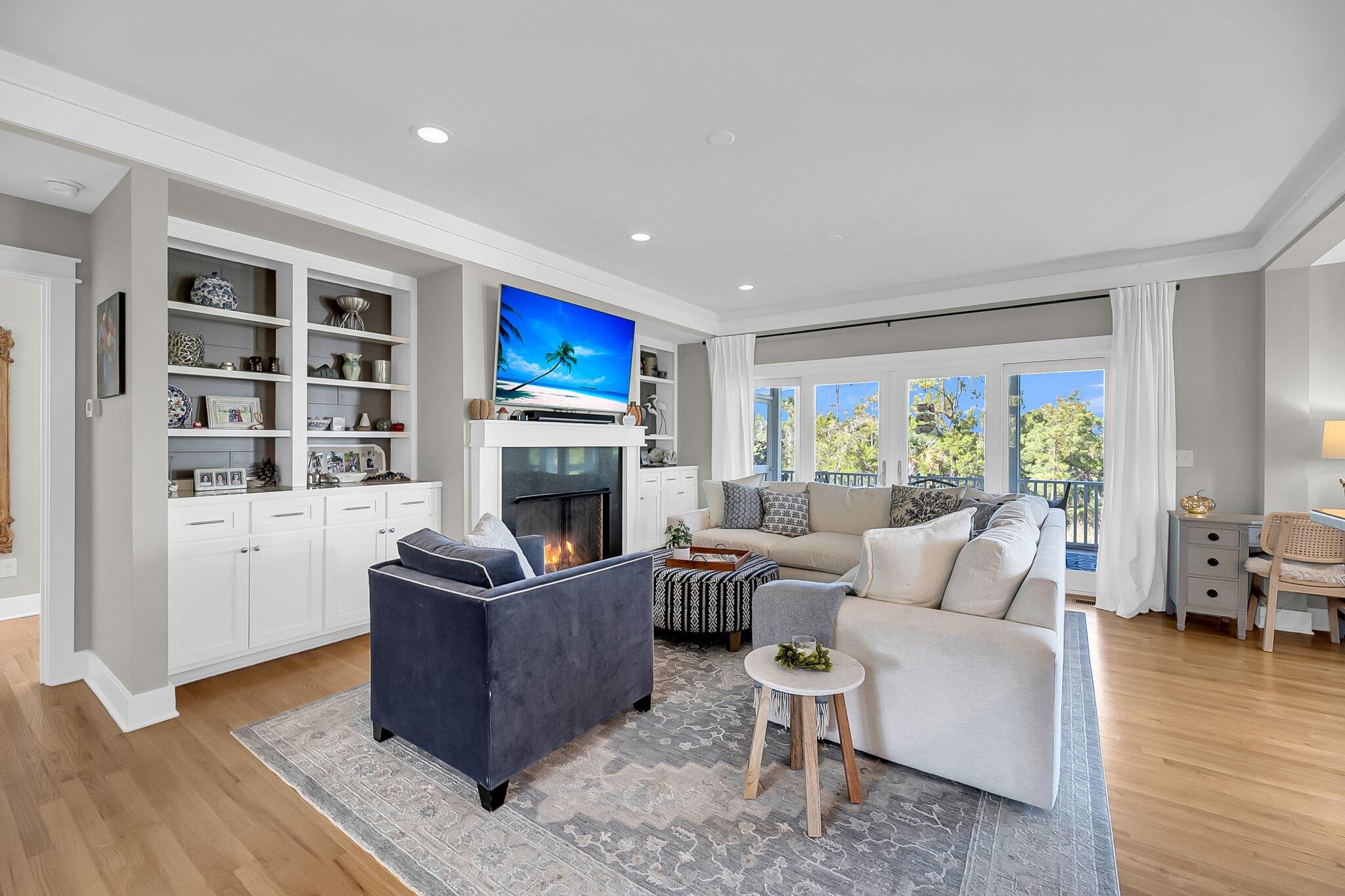2789 Oak Manor Drive