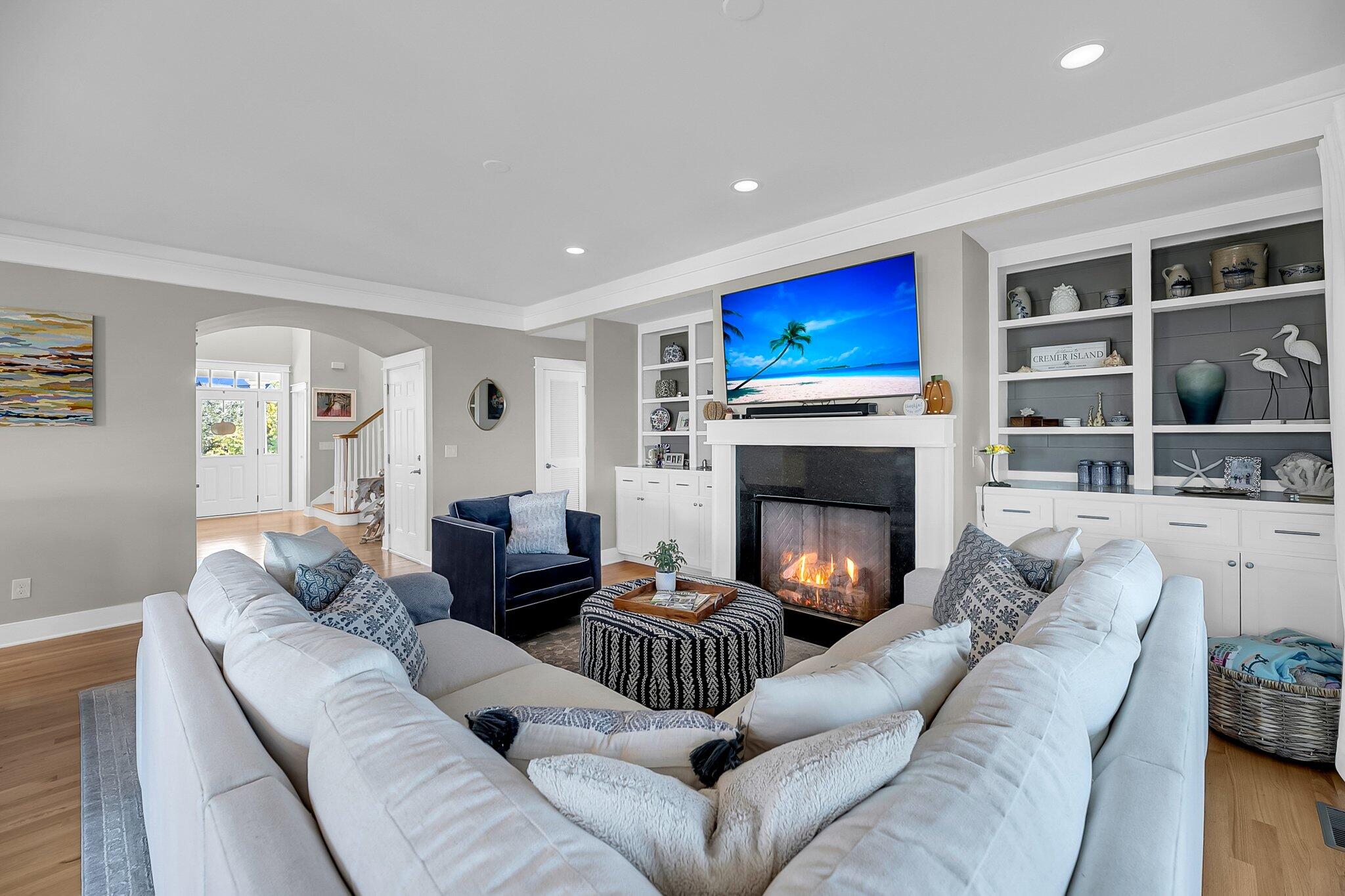 2789 Oak Manor Drive