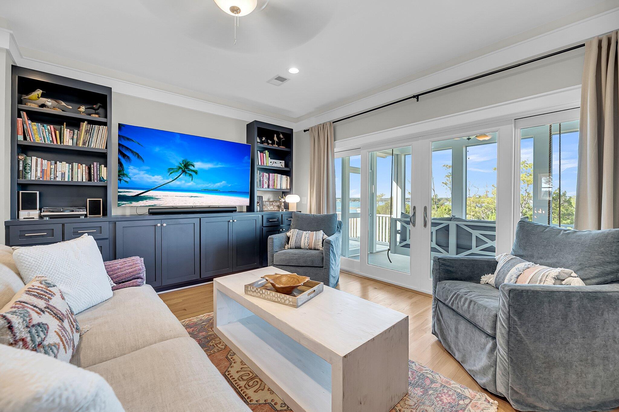 2789 Oak Manor Drive