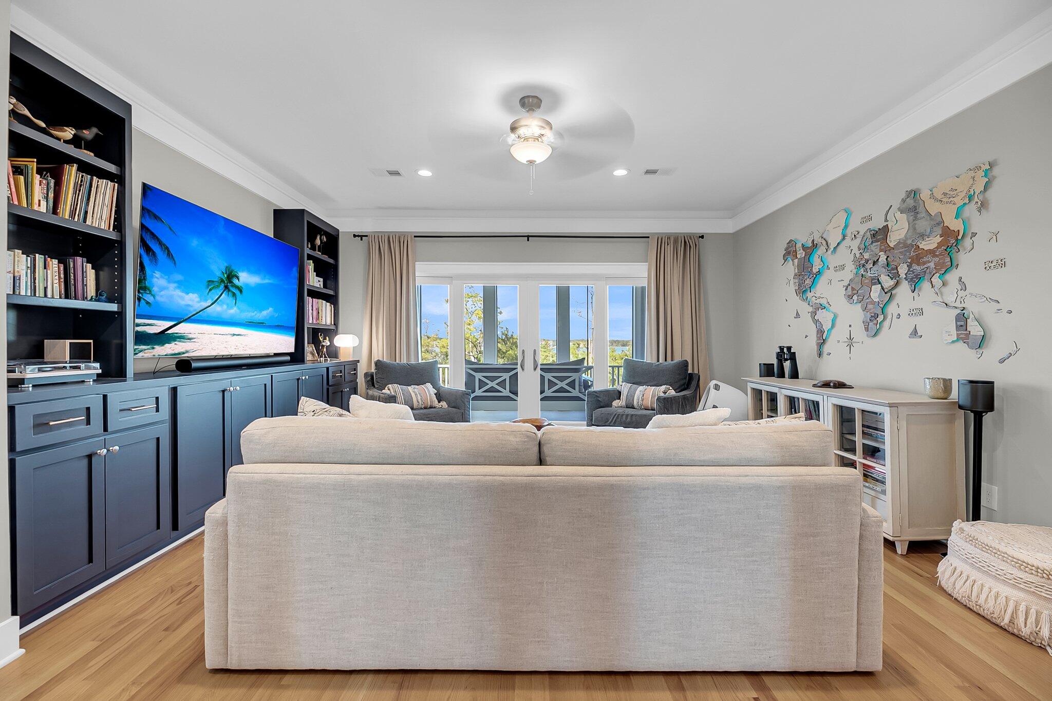 2789 Oak Manor Drive
