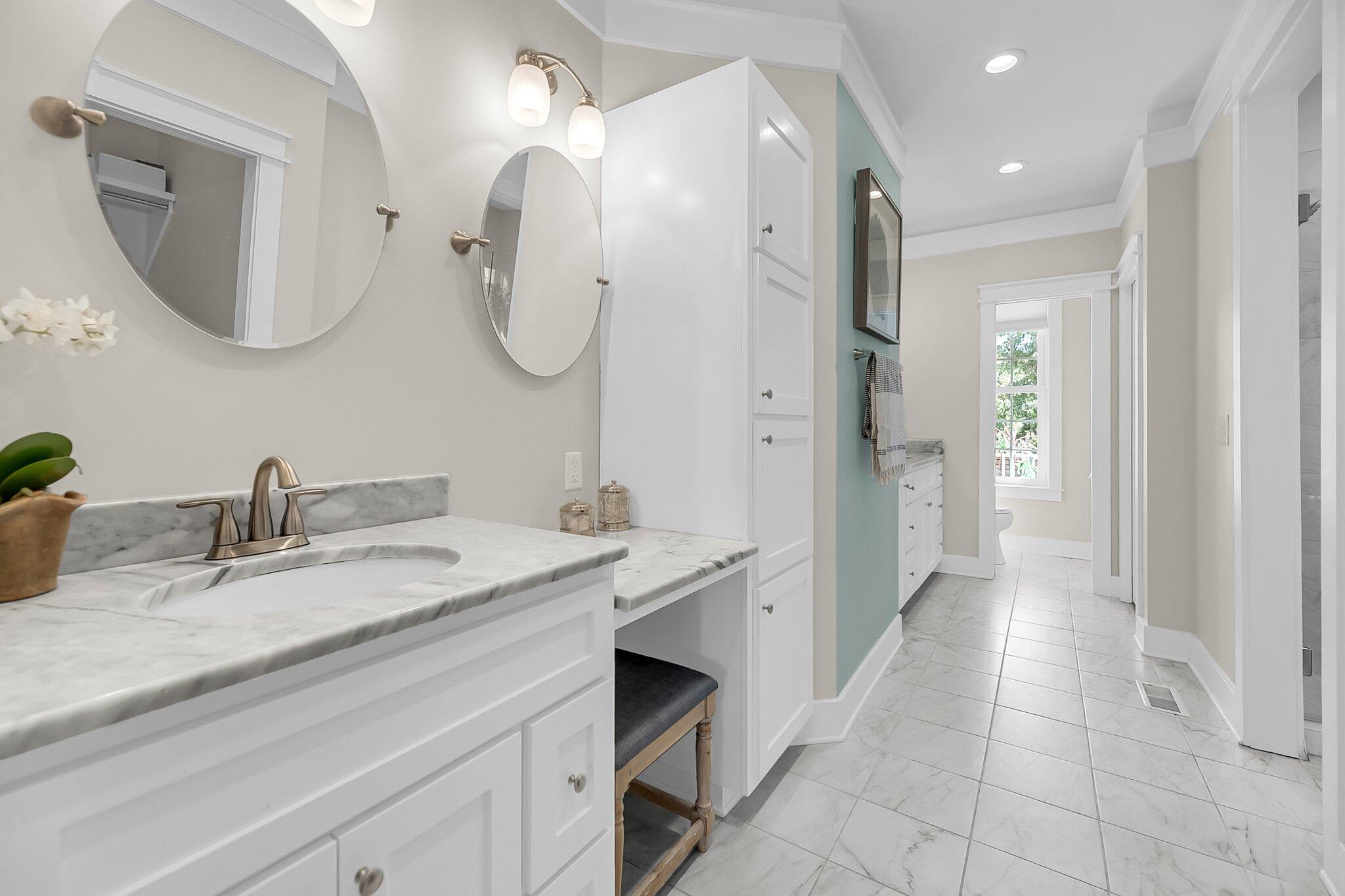 2789 Oak Manor Drive