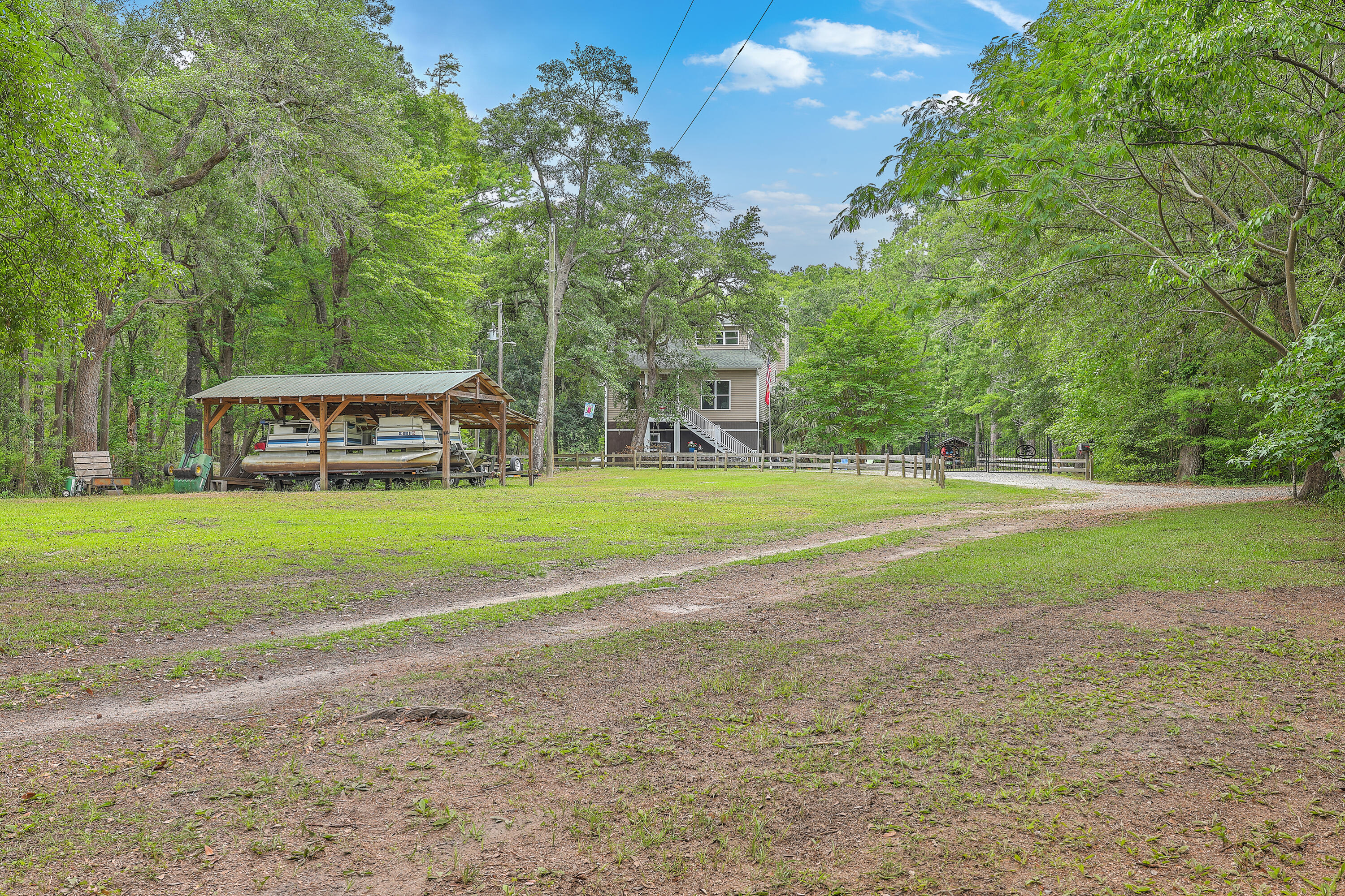 100 Canal Road