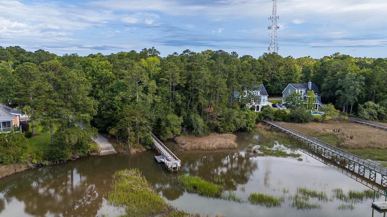 1044 Bradbury Lane