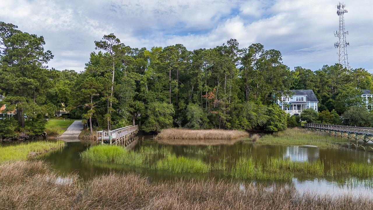1044 Bradbury Lane