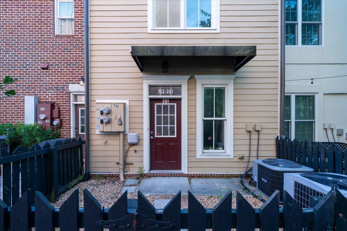 732 S Shelmore Boulevard # 38