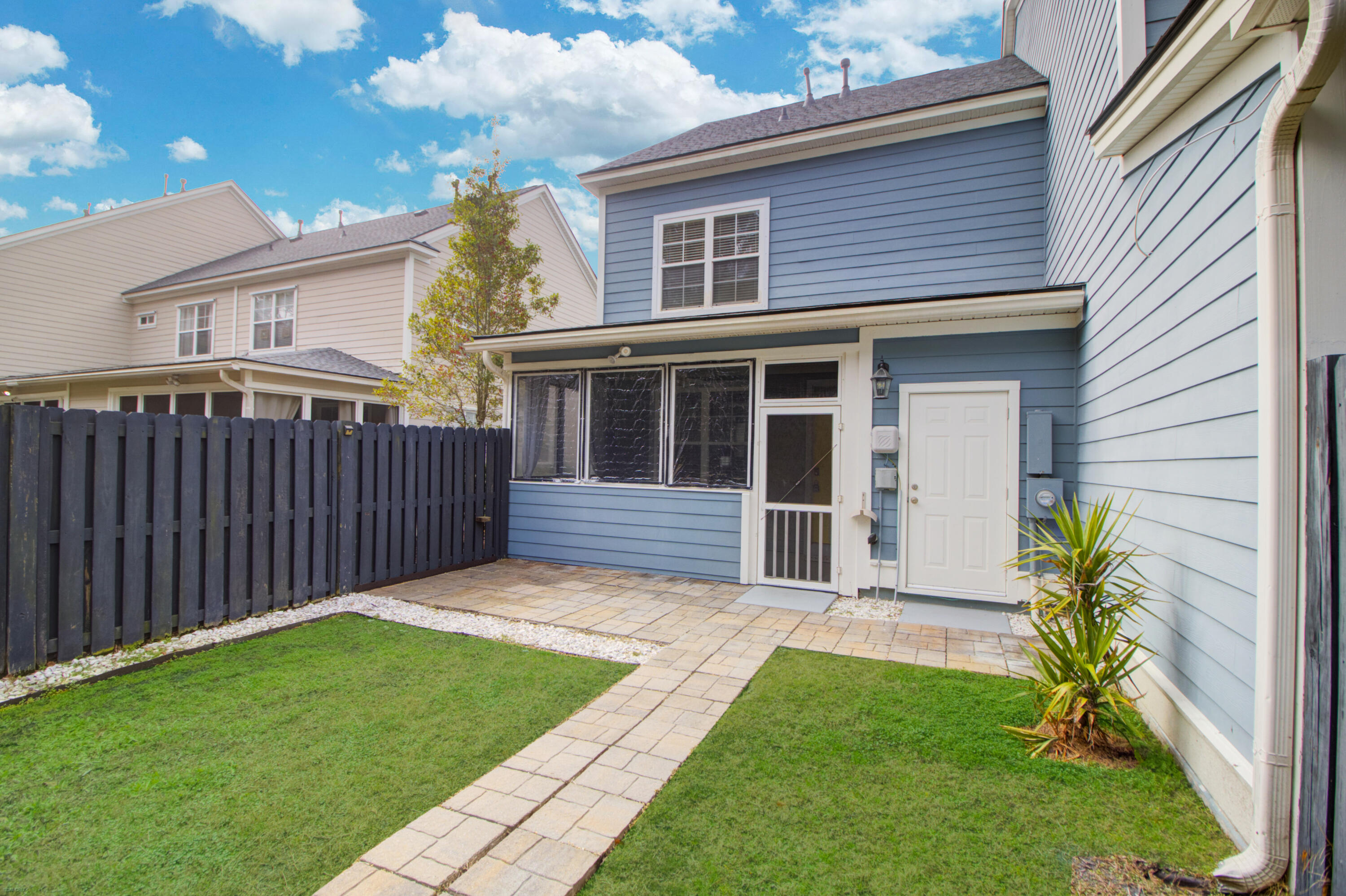 2380 Kings Gate Lane Unit 204