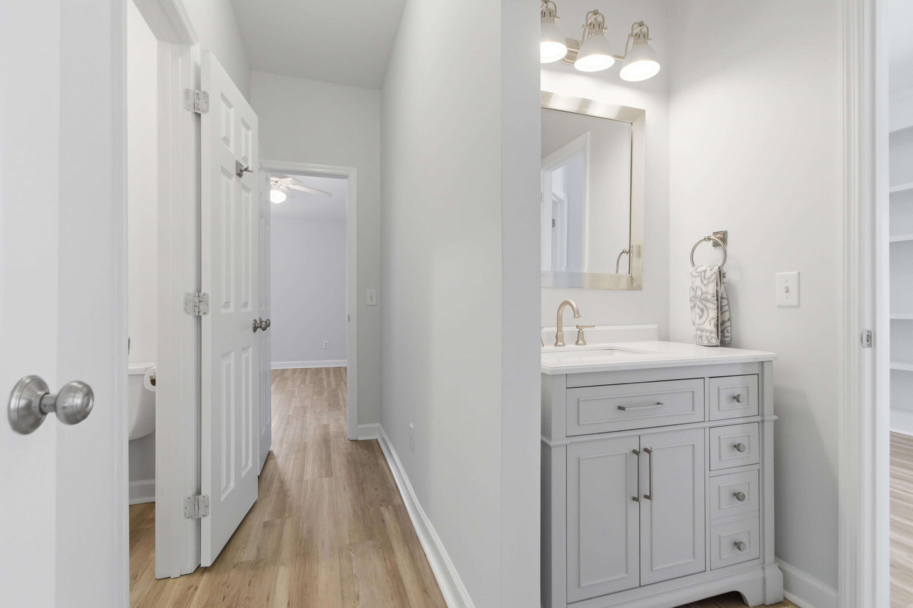 147 Palm Cove Way
