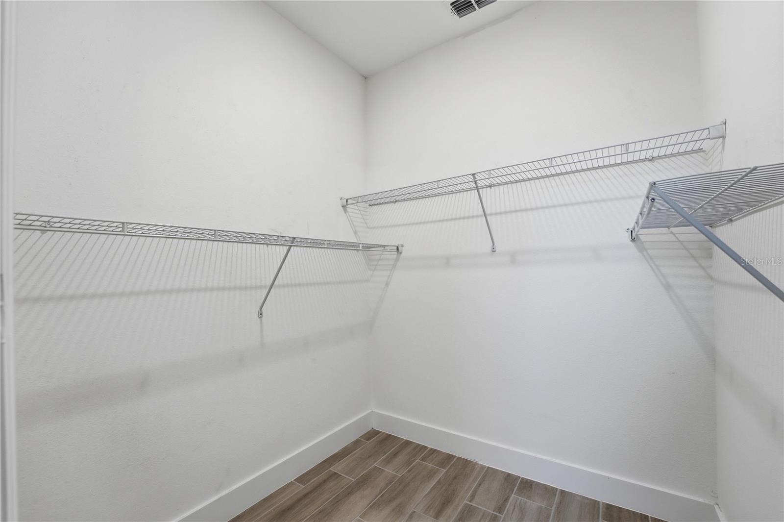 535 MARION OAKS LN