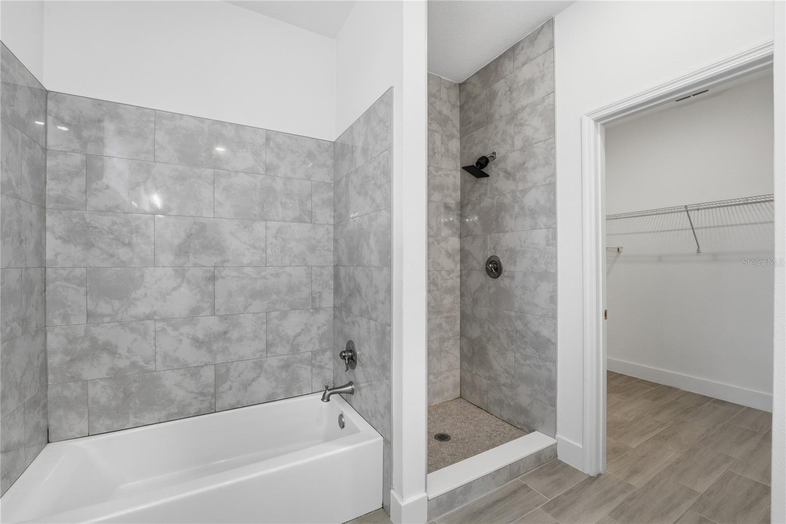 535 MARION OAKS LN