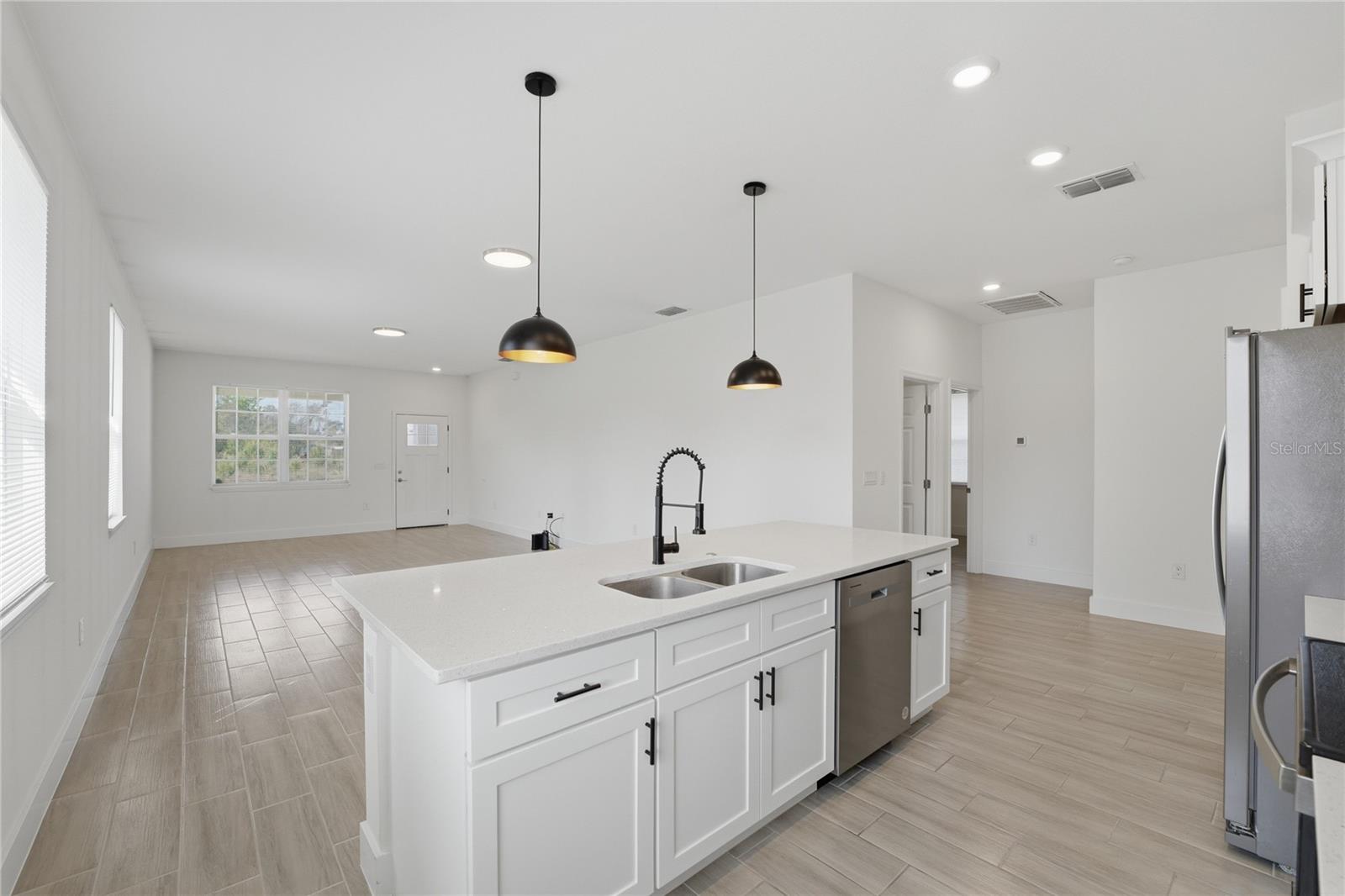 535 MARION OAKS LN