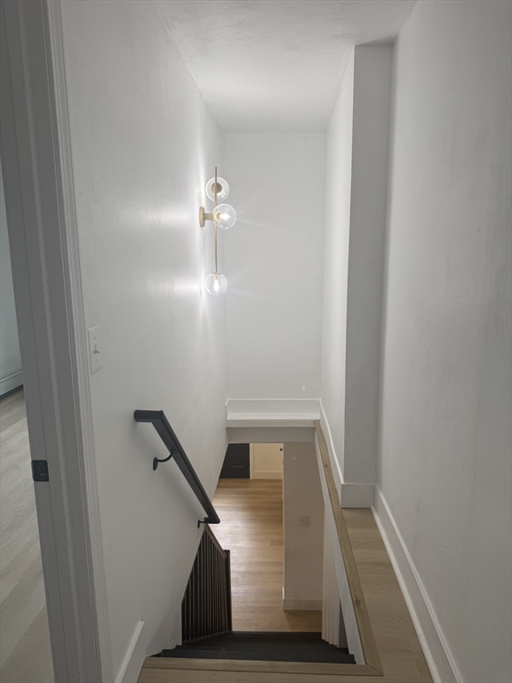 14-16 Lincoln St # 16 Unit: 14-16