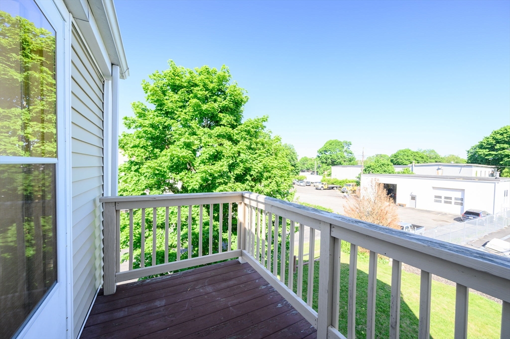 67 Pleasant St