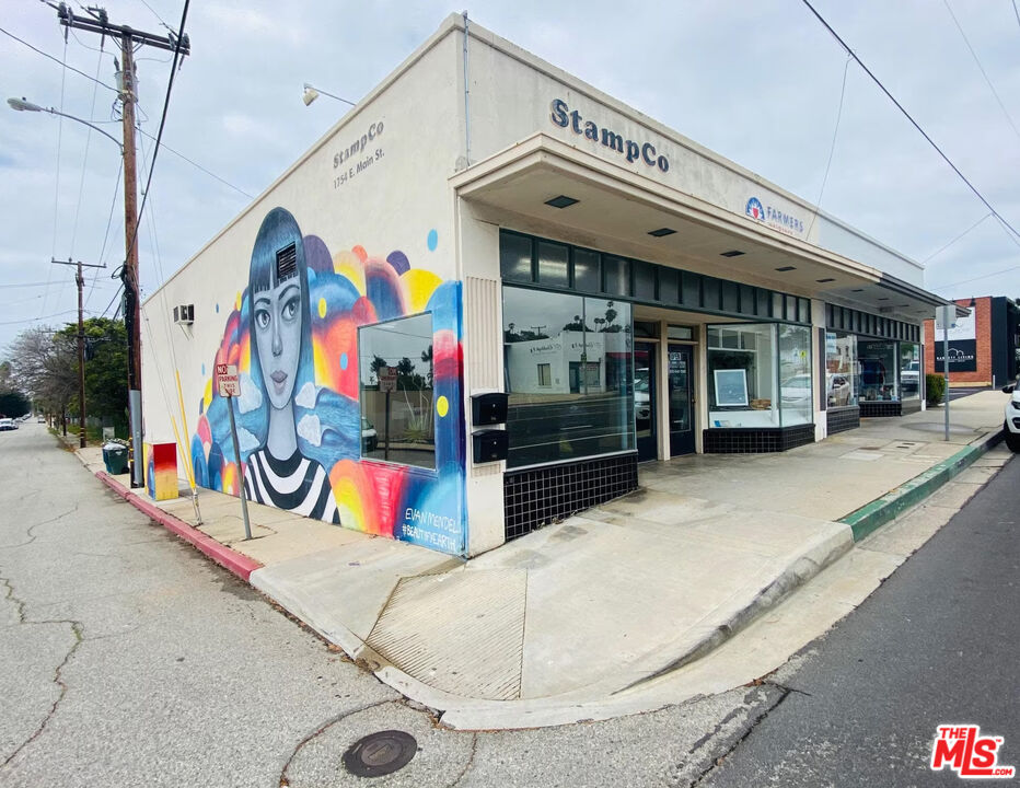 1750 E Main St