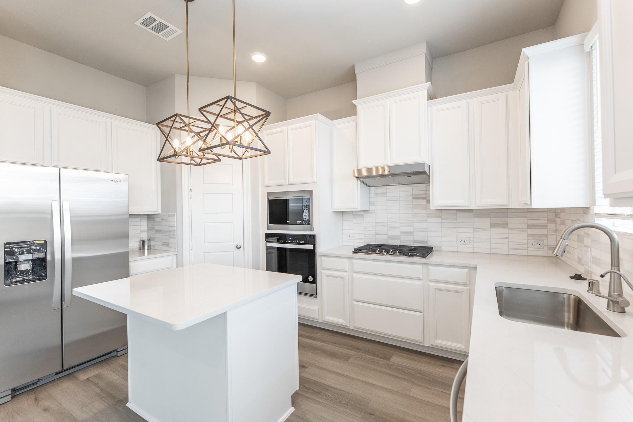 3011 Valley Peak Drive