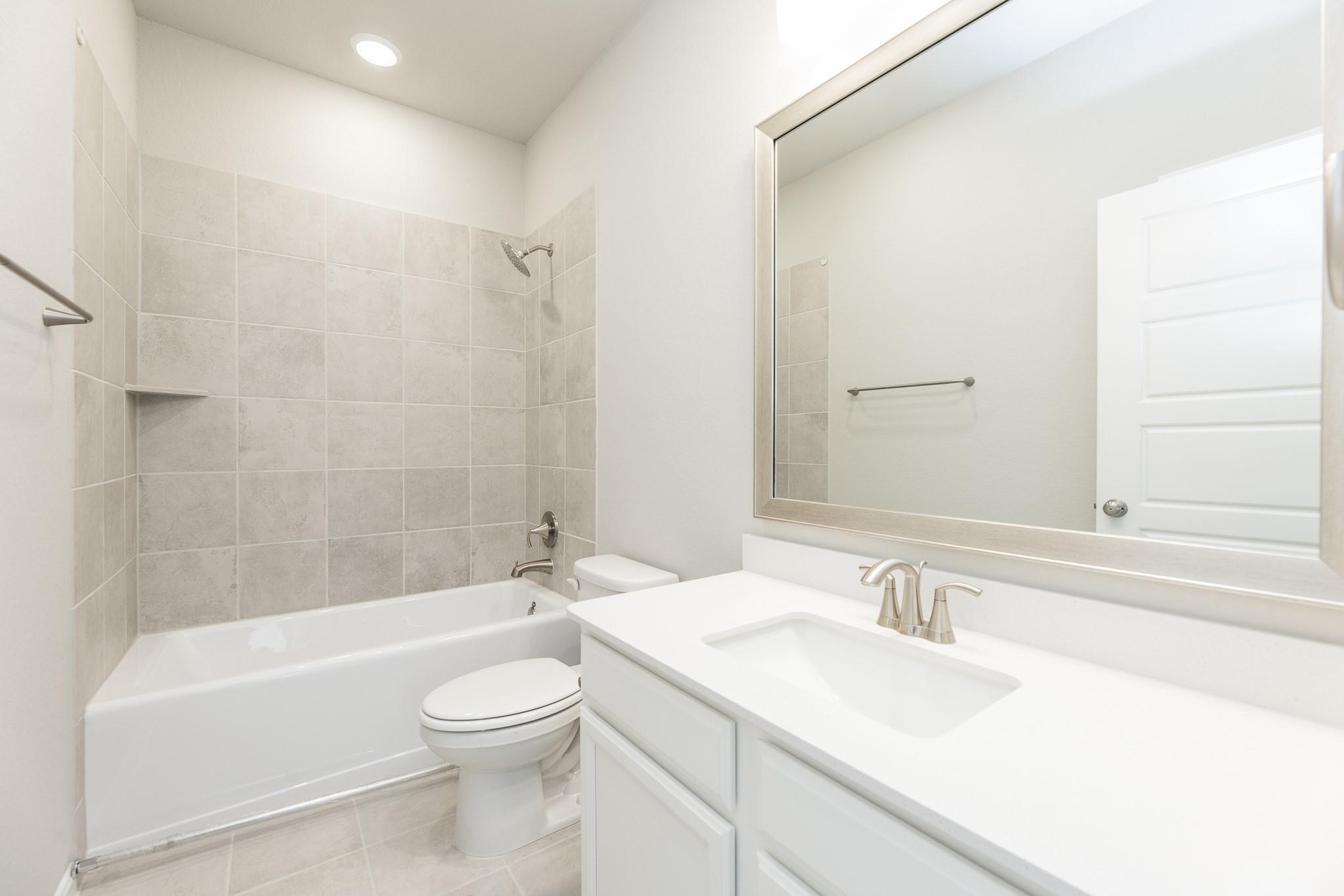 3011 Valley Peak Drive