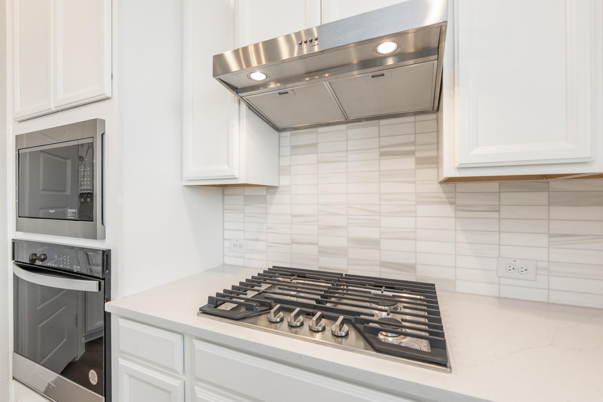 3011 Valley Peak Drive