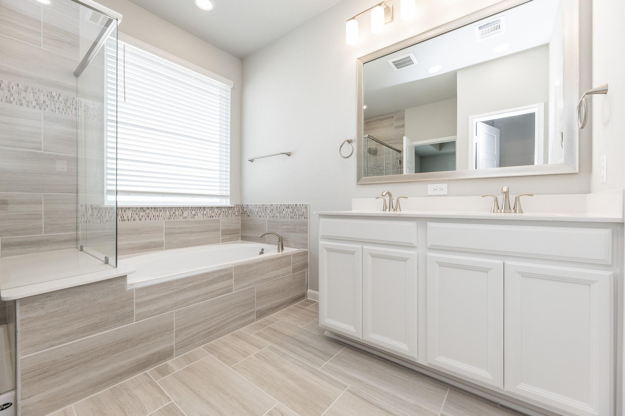 3011 Valley Peak Drive