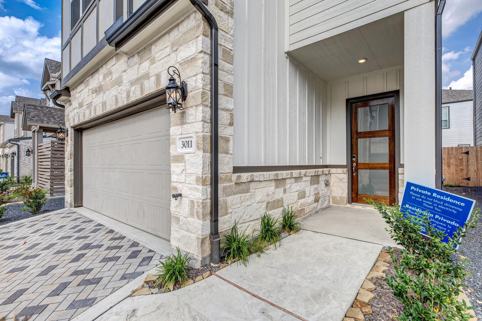 3011 Valley Peak Drive