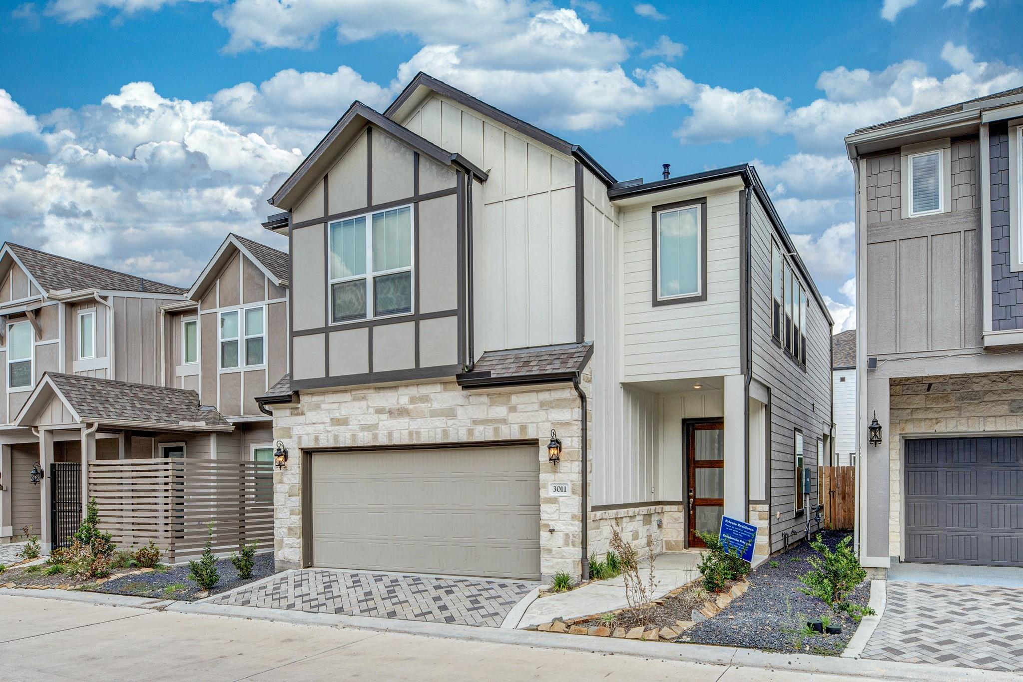 3011 Valley Peak Drive