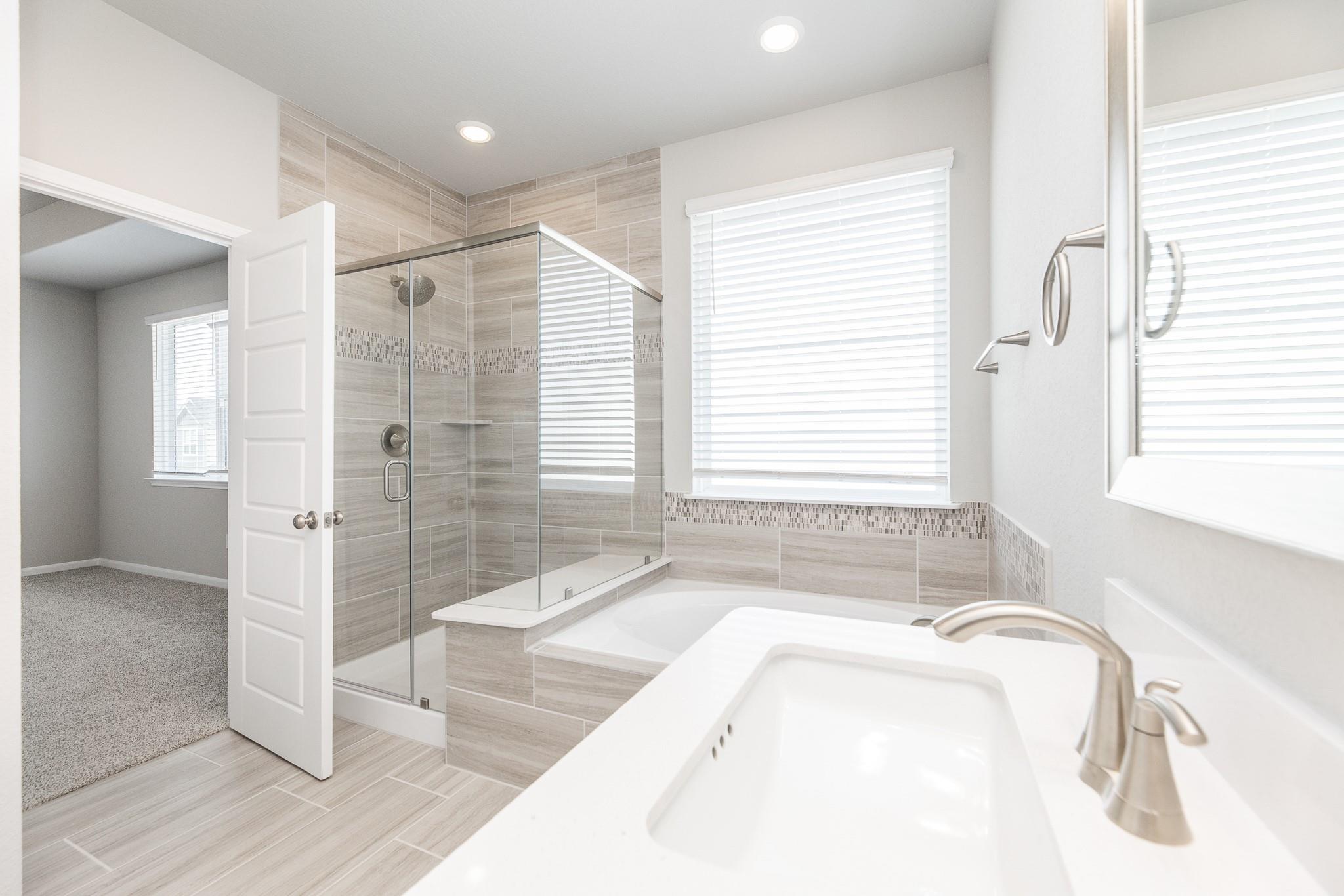 3011 Valley Peak Drive