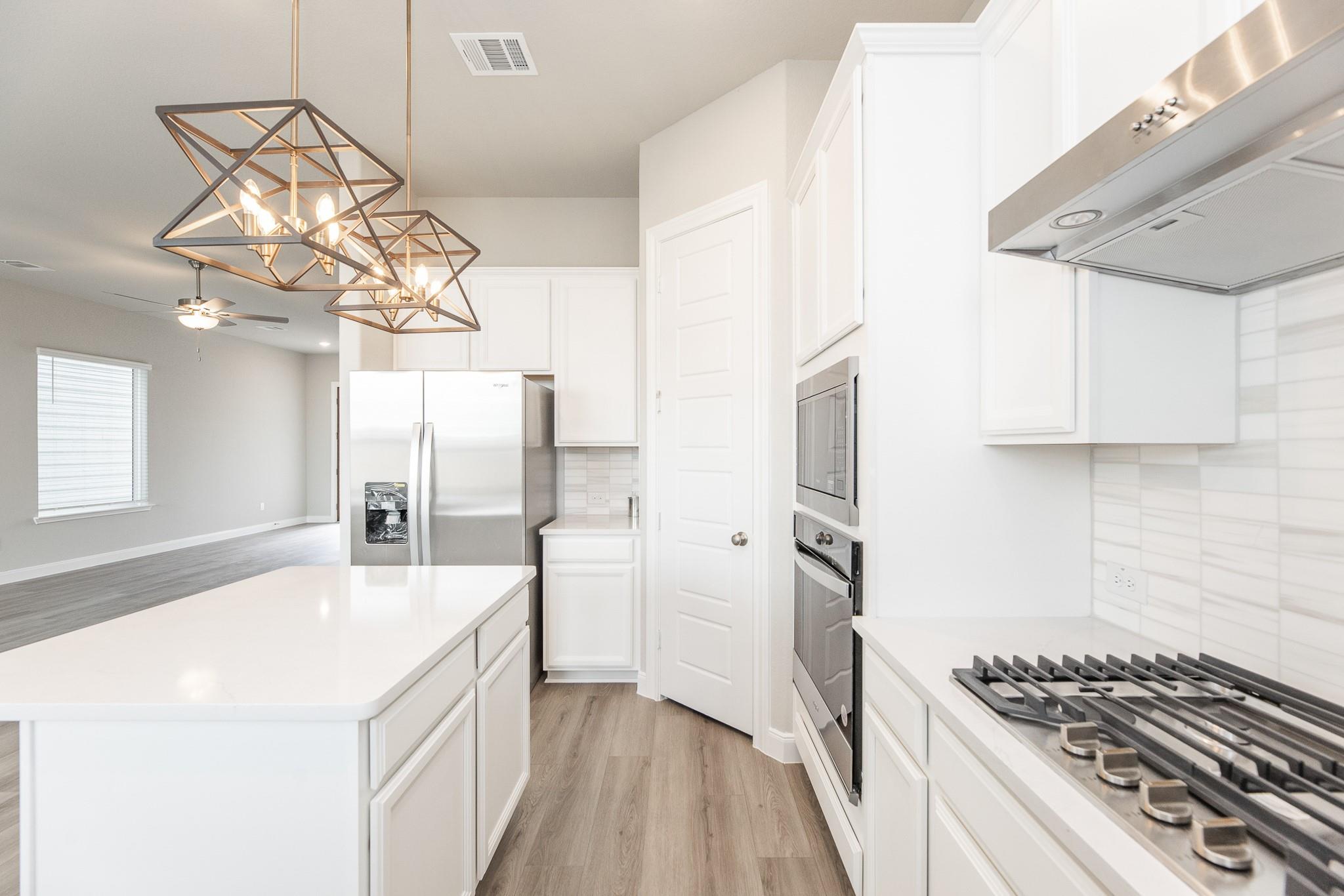 3011 Valley Peak Drive