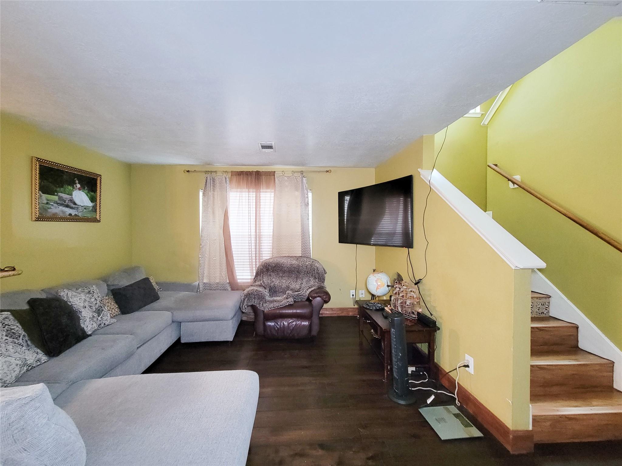 19910 Willowbrook Drive