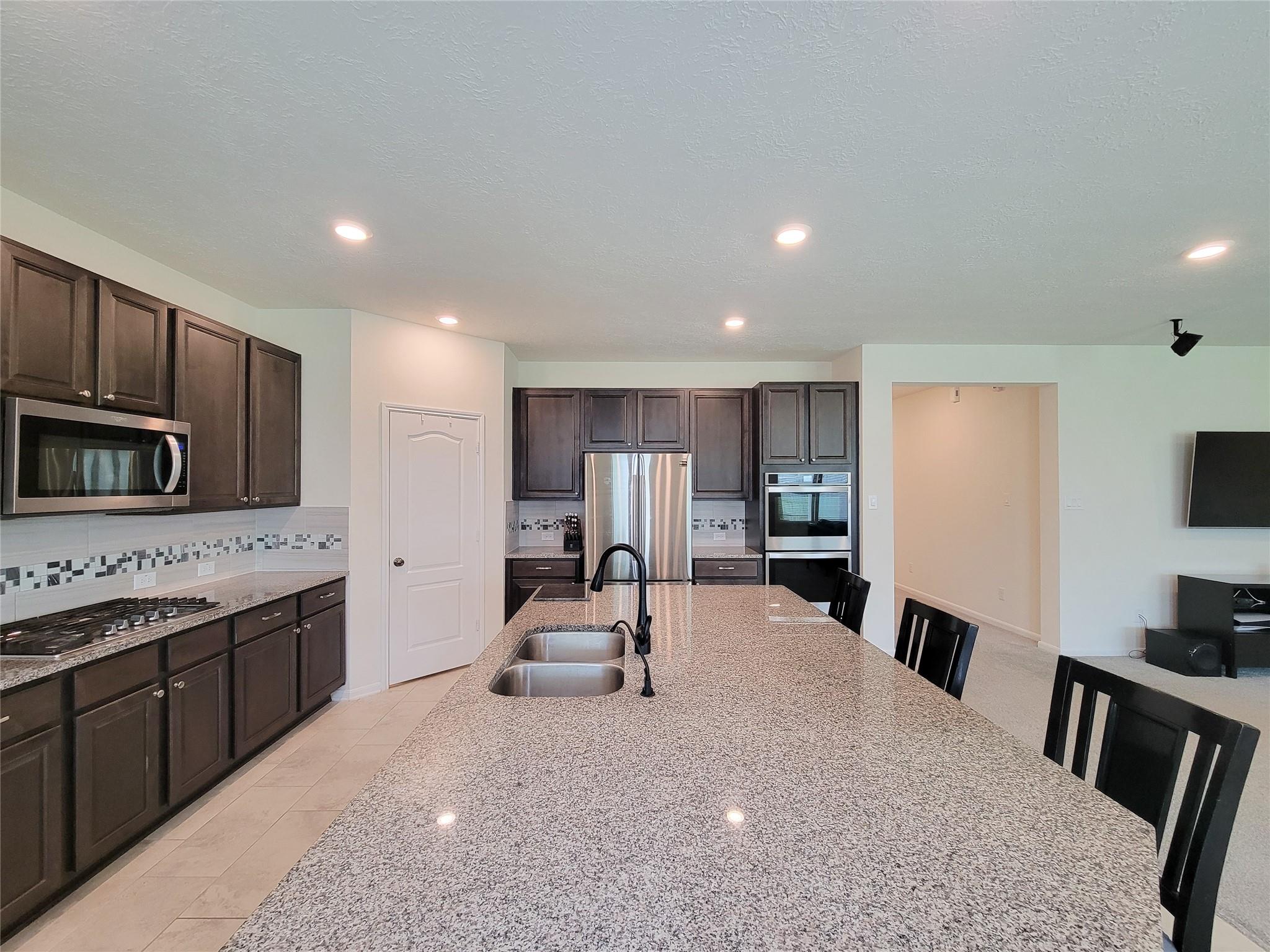 3802 Belmore Lane