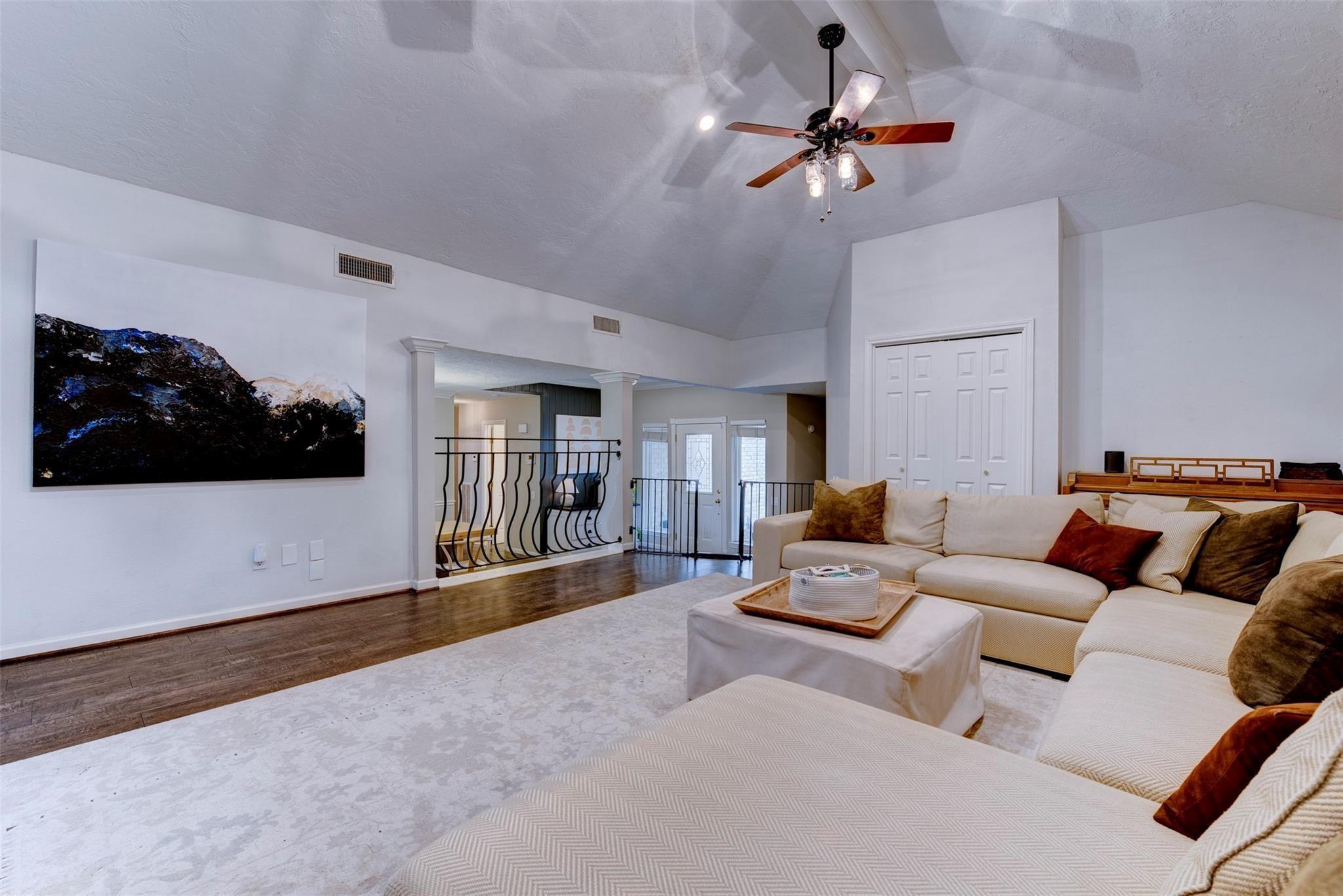 15914 Elwood Drive