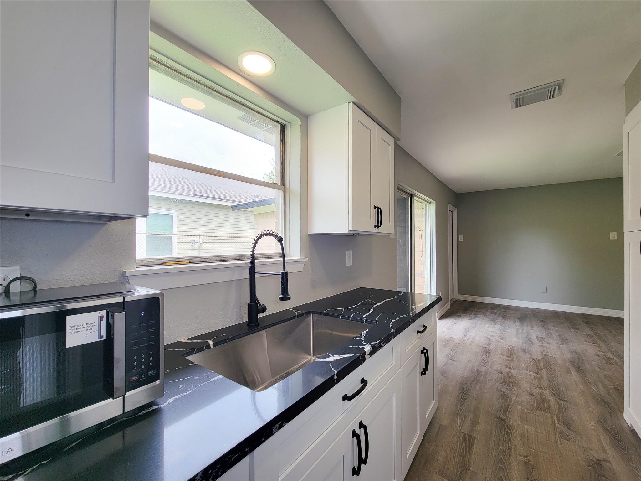 12922 Claygate Drive