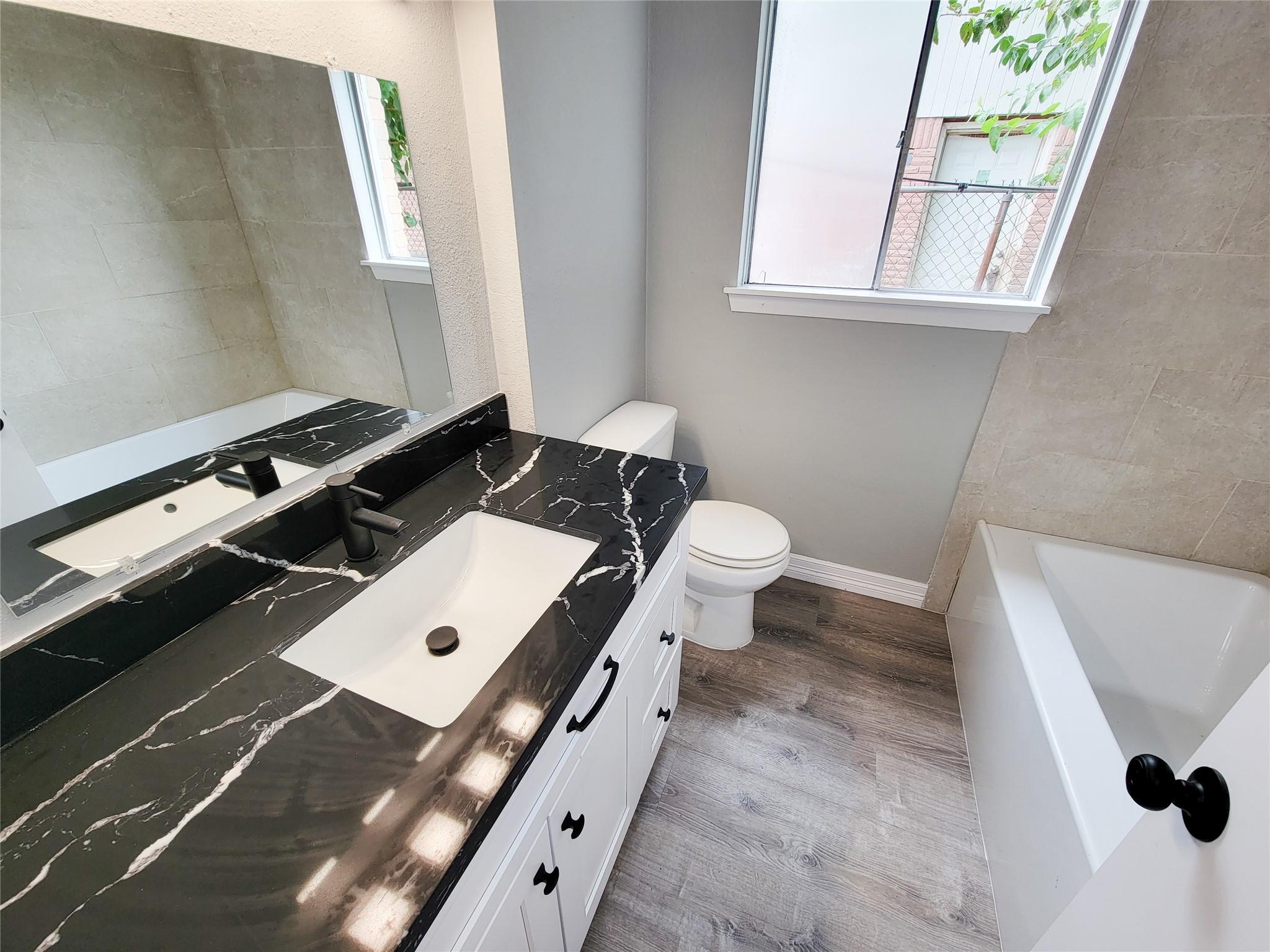 12922 Claygate Drive