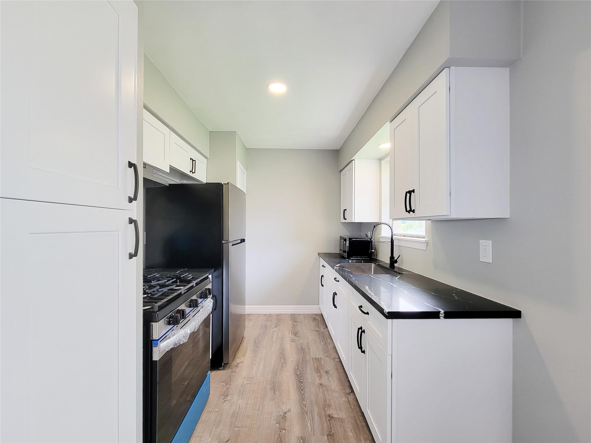 12922 Claygate Drive