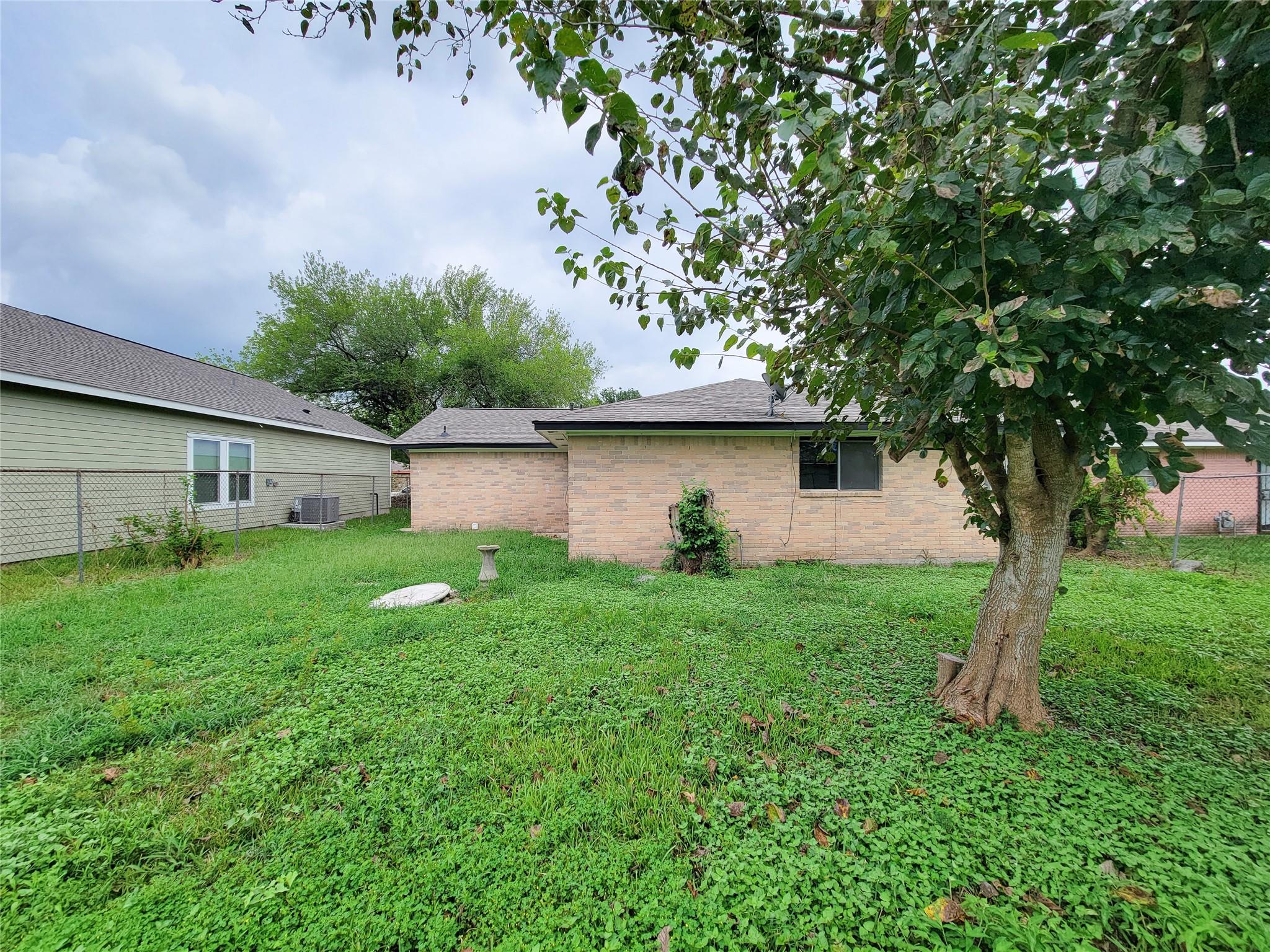 12922 Claygate Drive