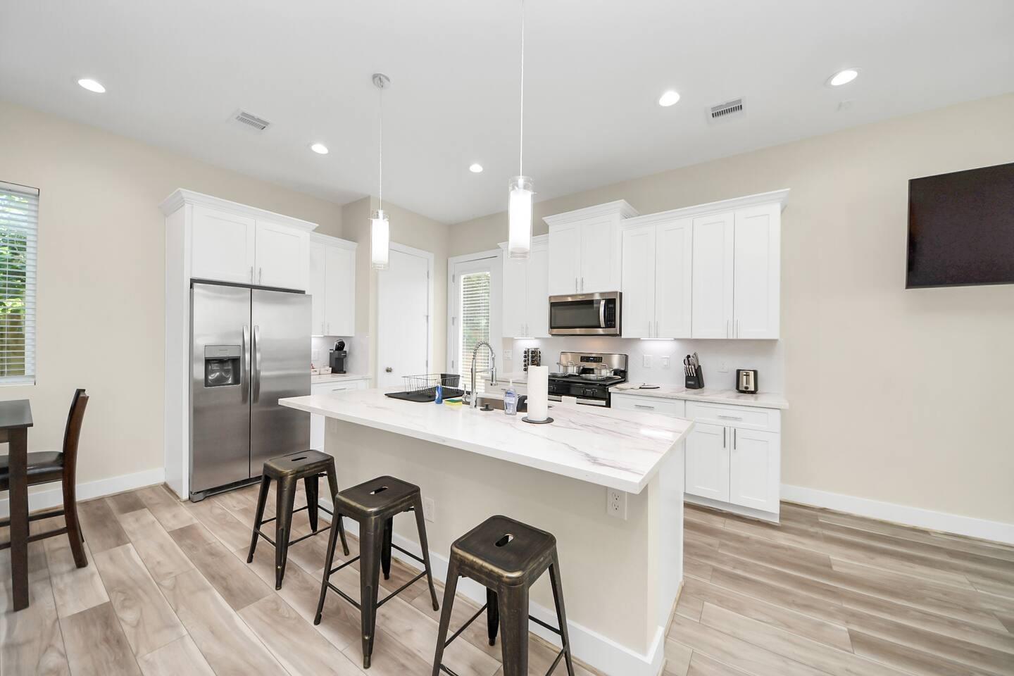 5935 Beall Street # B